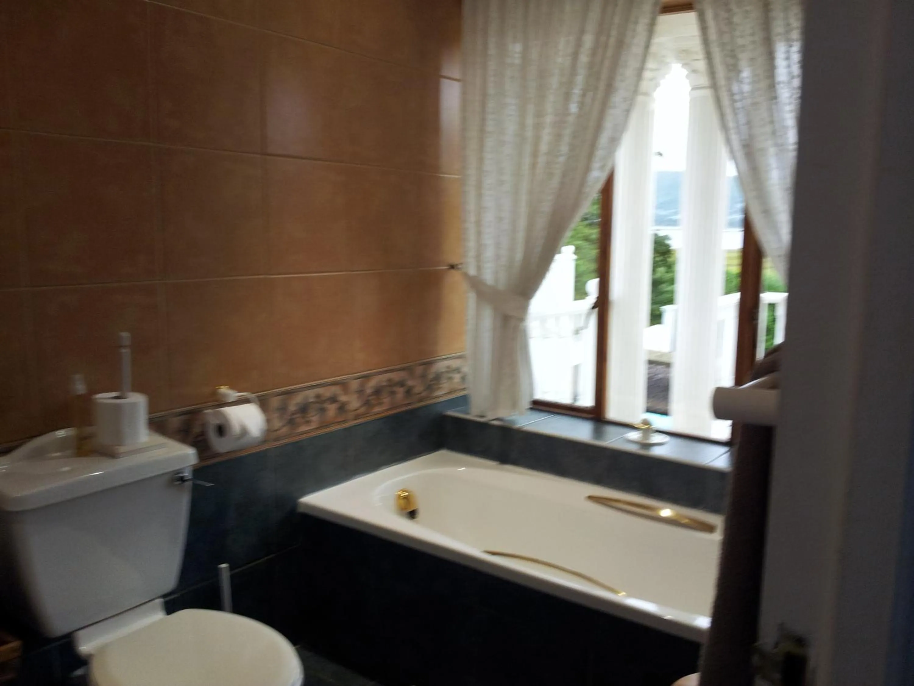 Bathroom in Waterfront Lodge