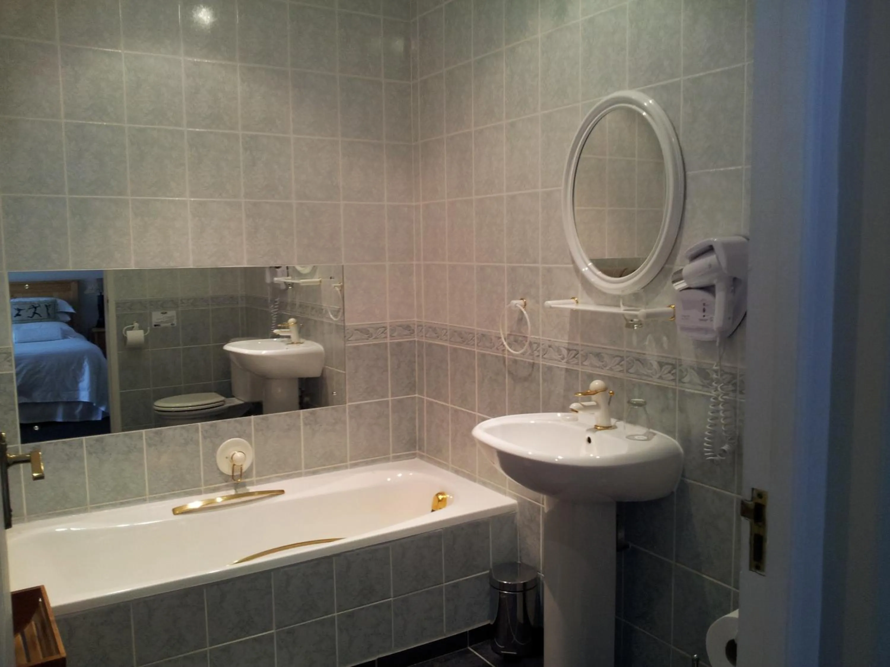 Bathroom in Waterfront Lodge