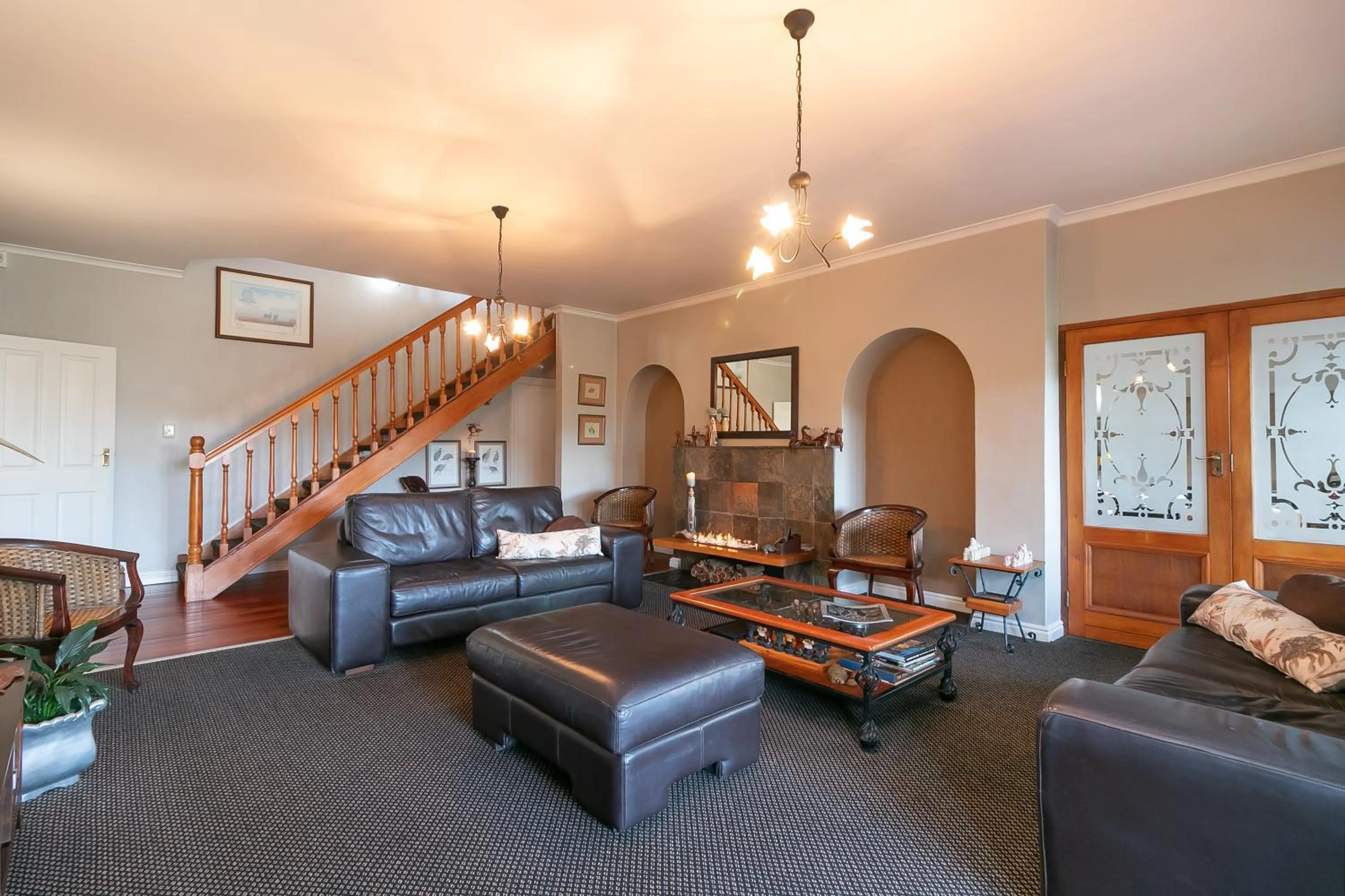 Living room in Waterfront Lodge