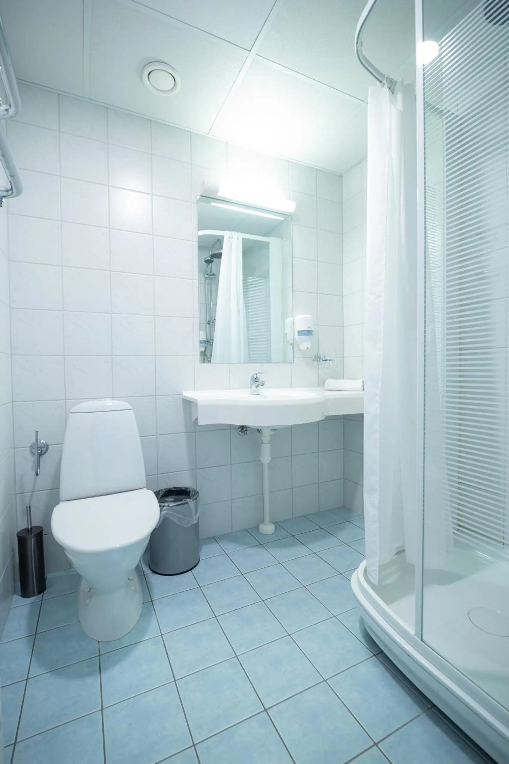 Bathroom in Meri Seaside Hotel & SPA