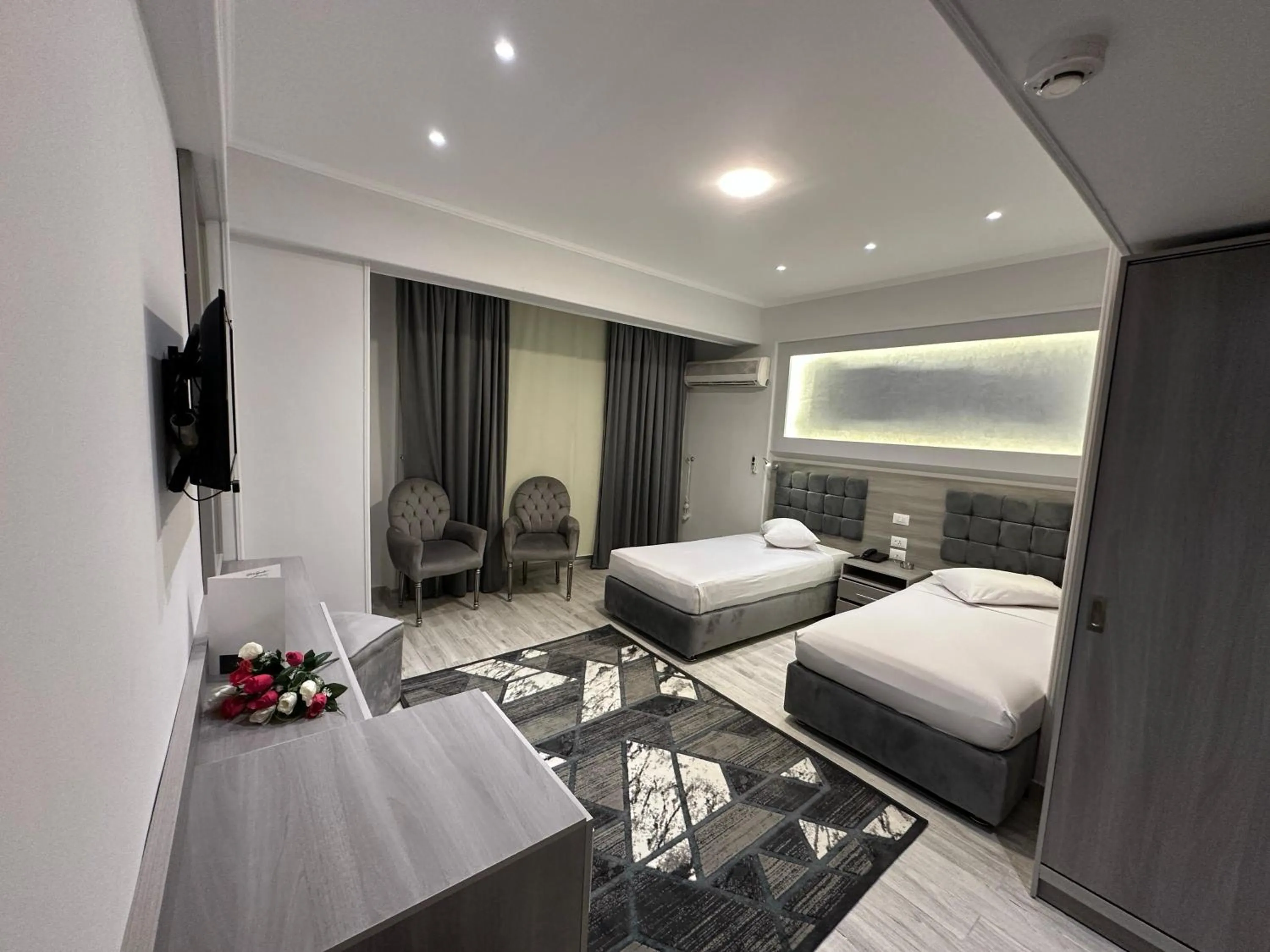 View (from property/room), Bed in Aura Inn Hotel Cairo