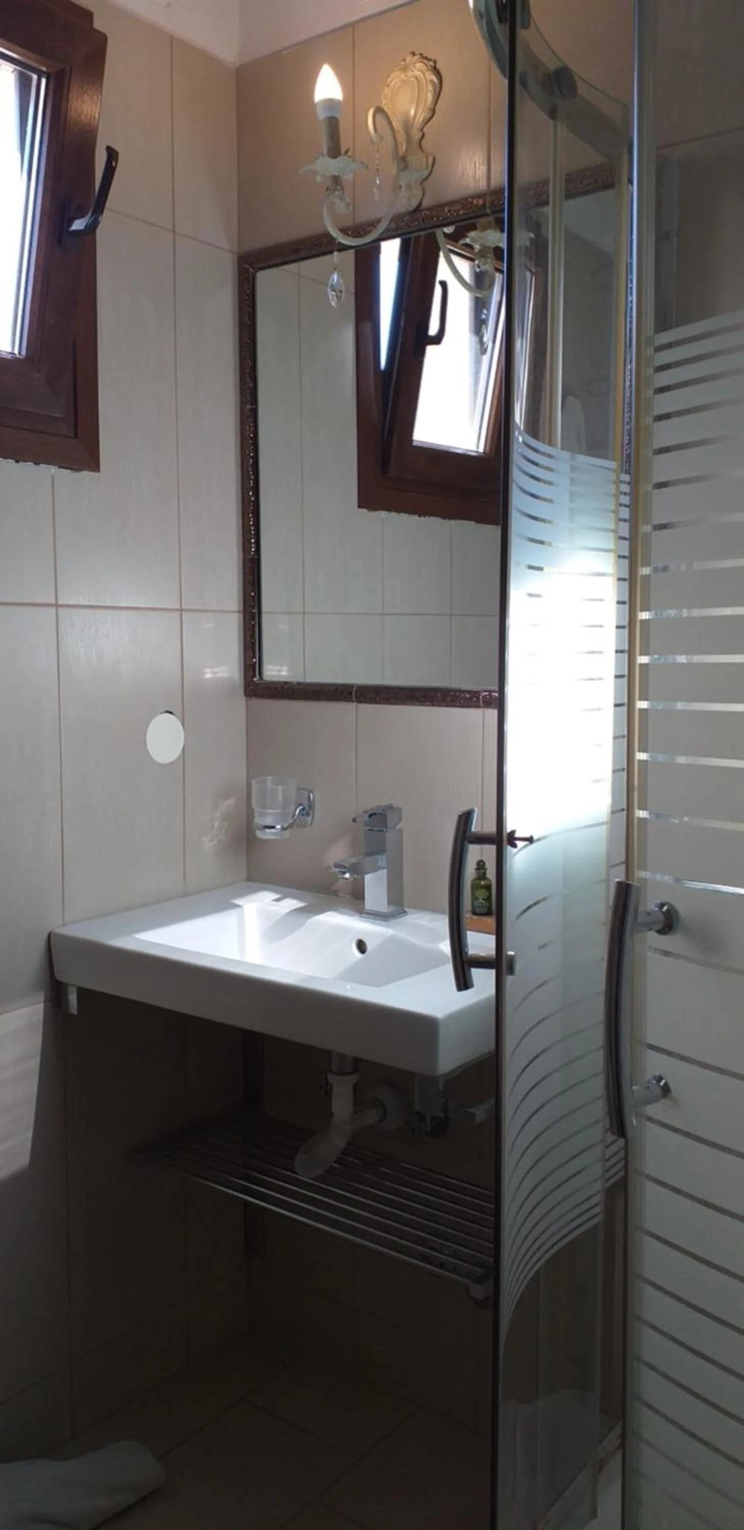 Epavlis Meteora Suites Hotel