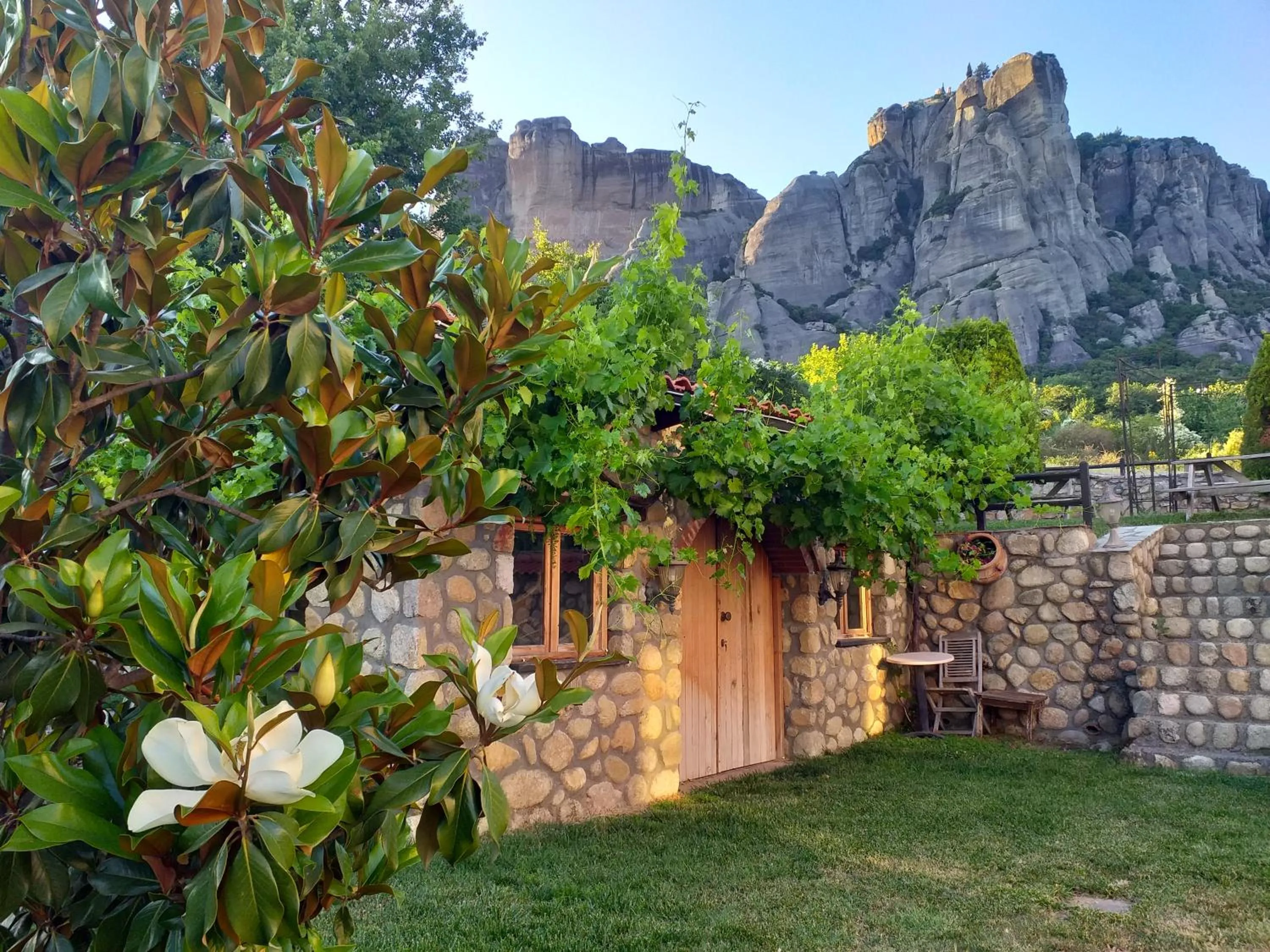 Epavlis Meteora Suites Hotel