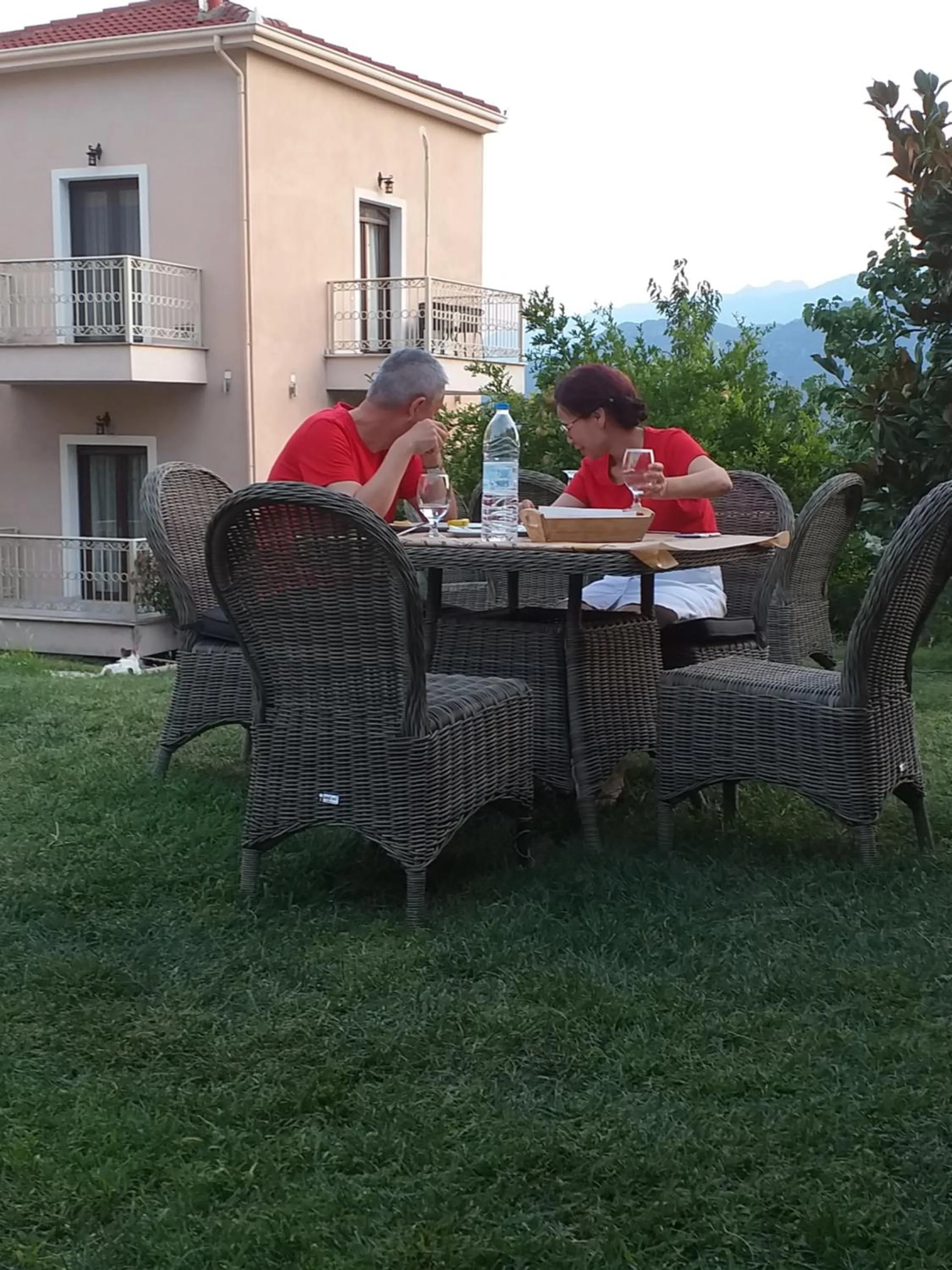 Garden in Epavlis Meteora Suites Hotel