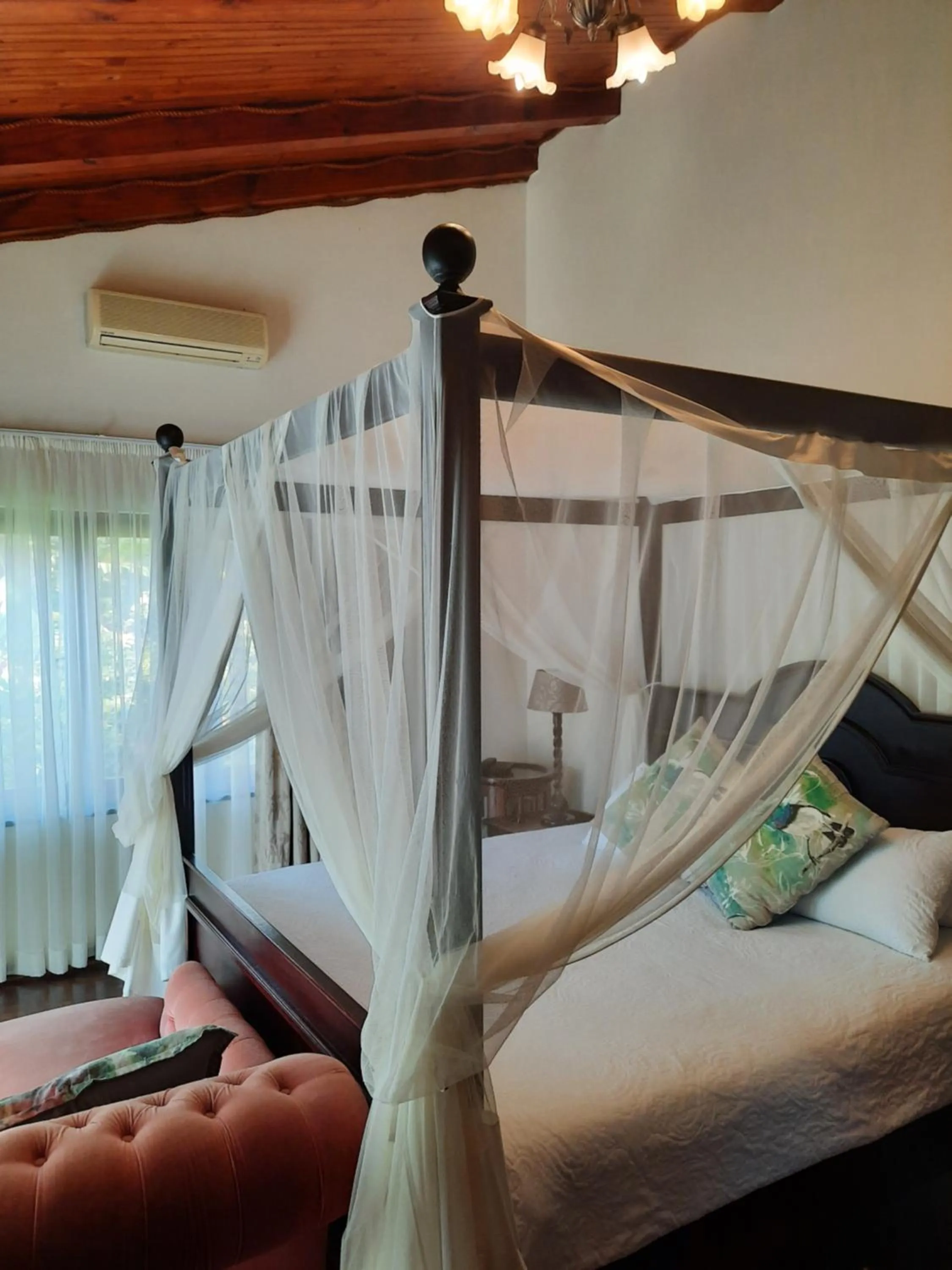 Bed in St. Lucia Wetlands Guest House