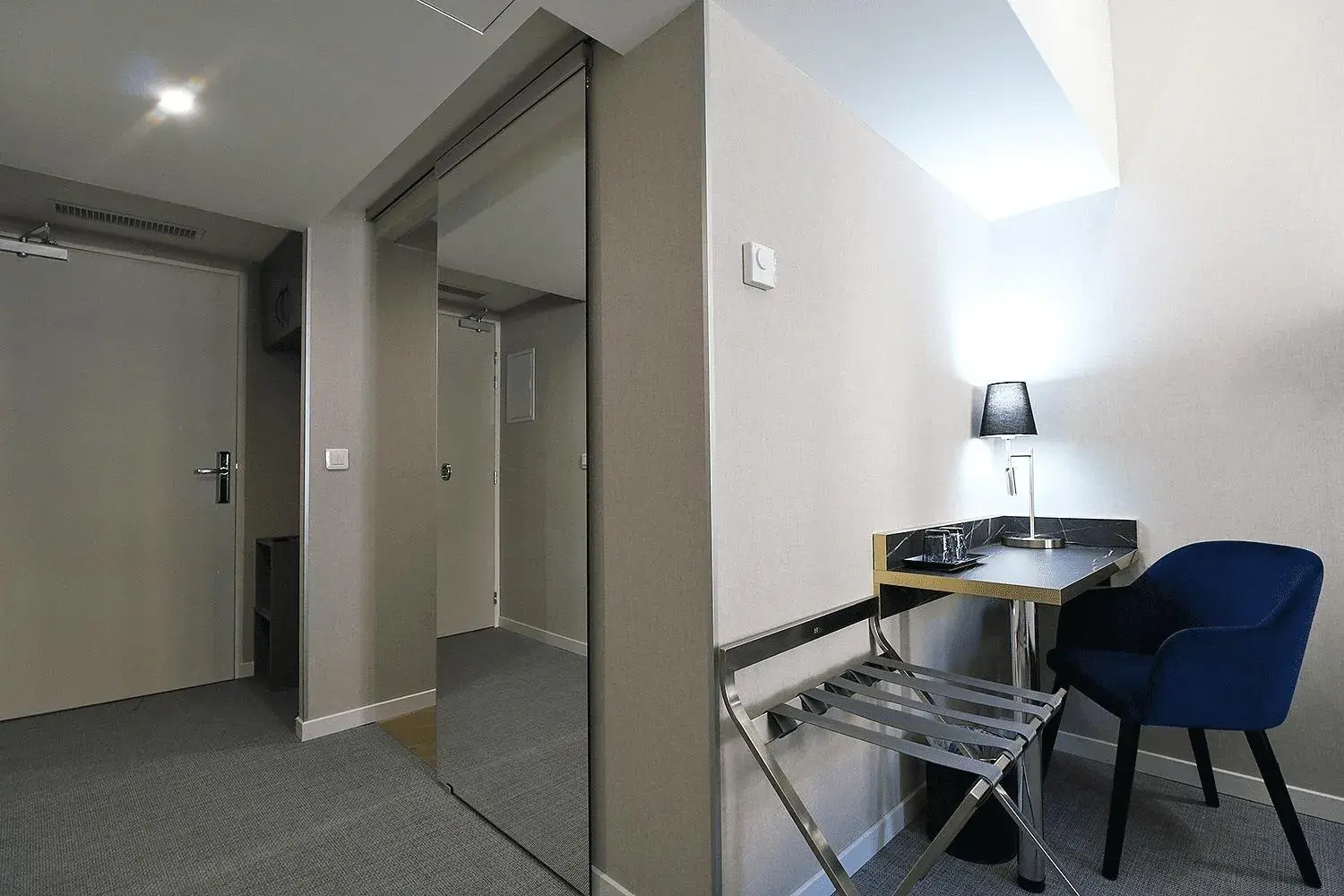 Deluxe Room in Hôtel Napoléon Deluxe Room in Hôtel Napoléon