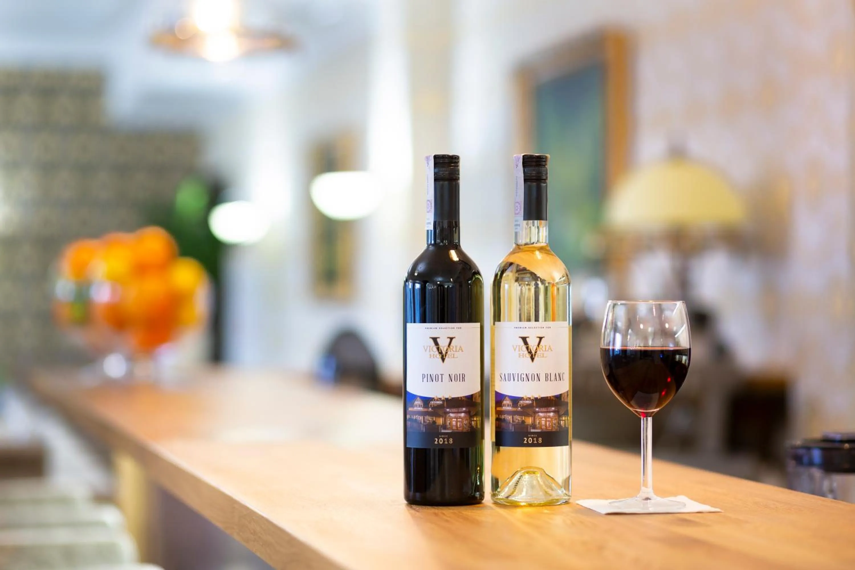 Drinks in Hotel Victoria