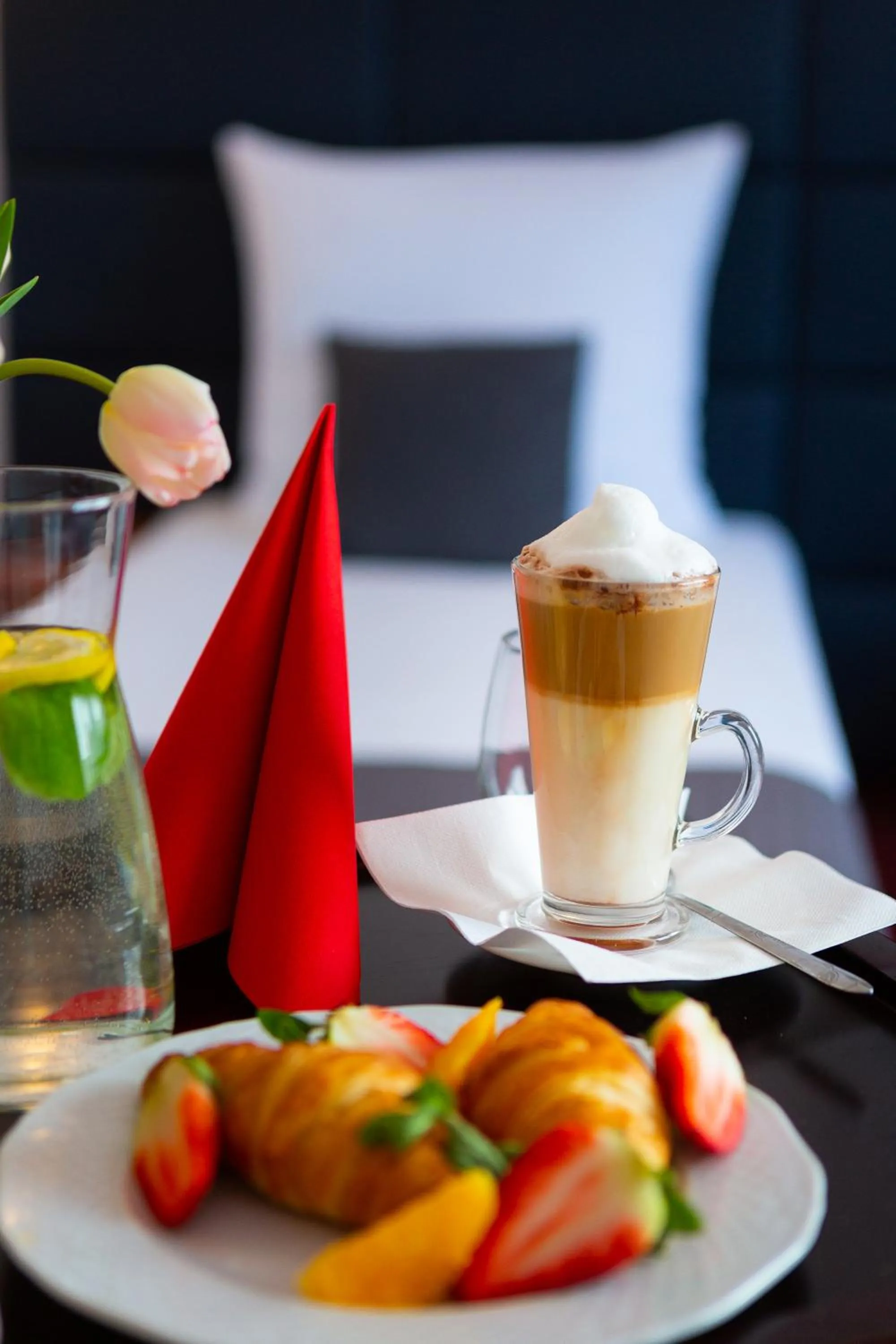 Food and drinks in Hotel Victoria