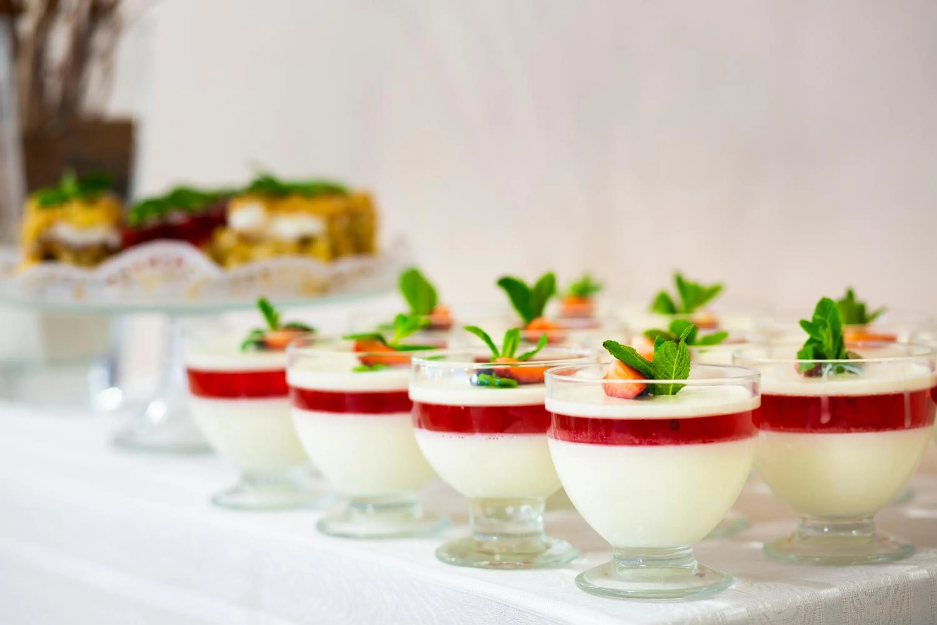 Food and drinks in Hotel Victoria