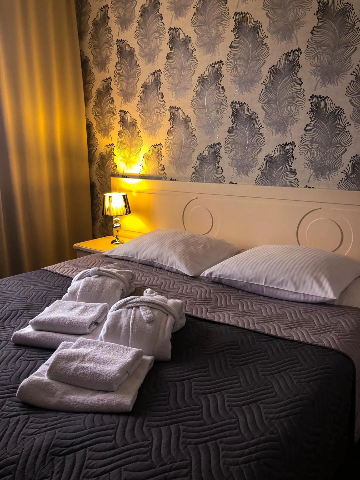 Bed in Hotel Victoria