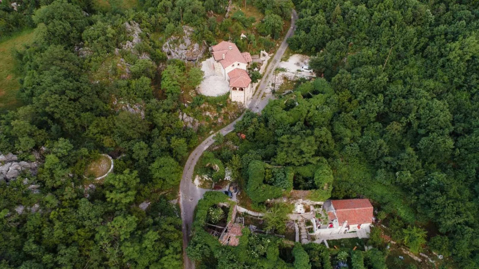 centuries old Ethno House Đurović