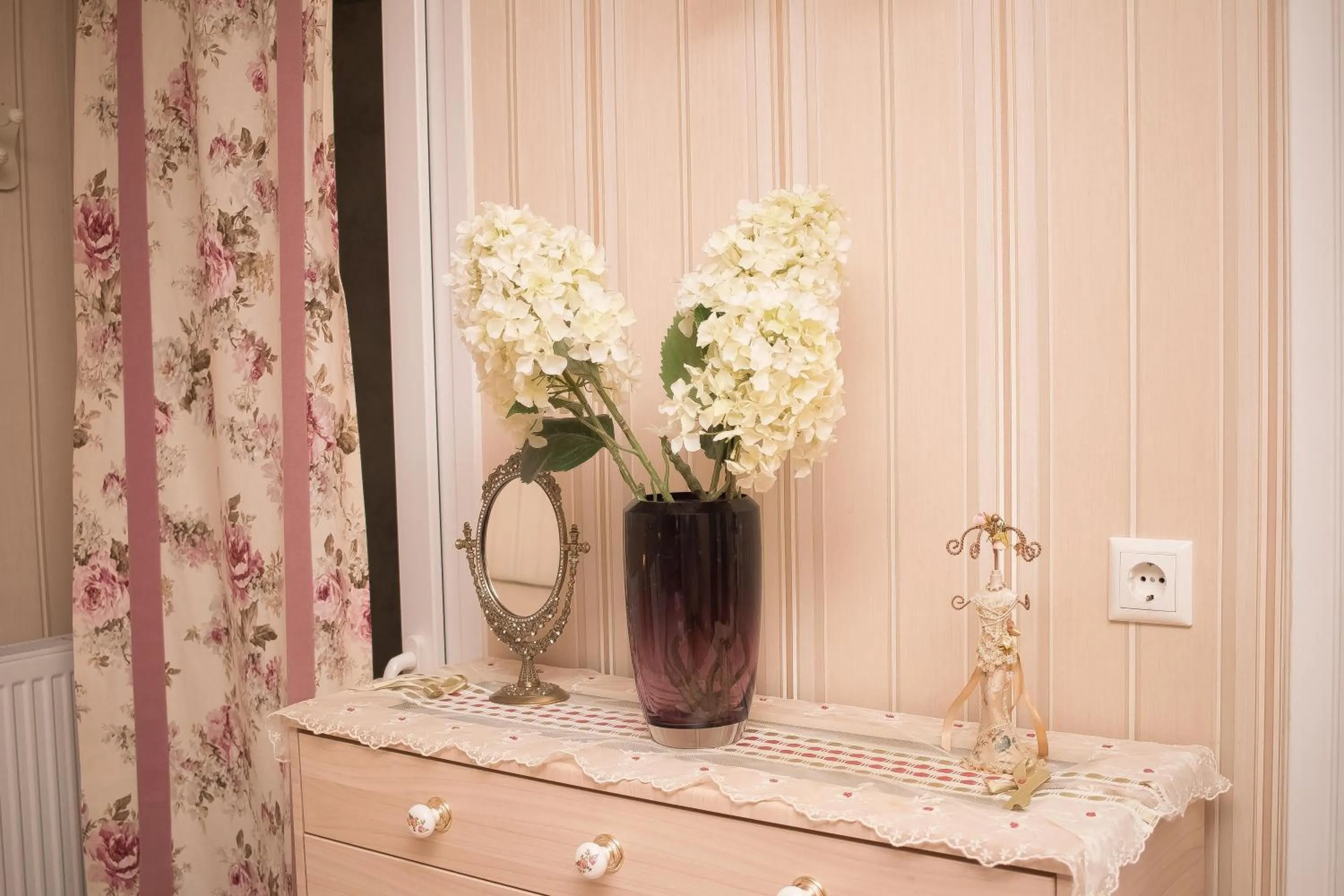 Decorative detail in Luxury Family Villa Meteora