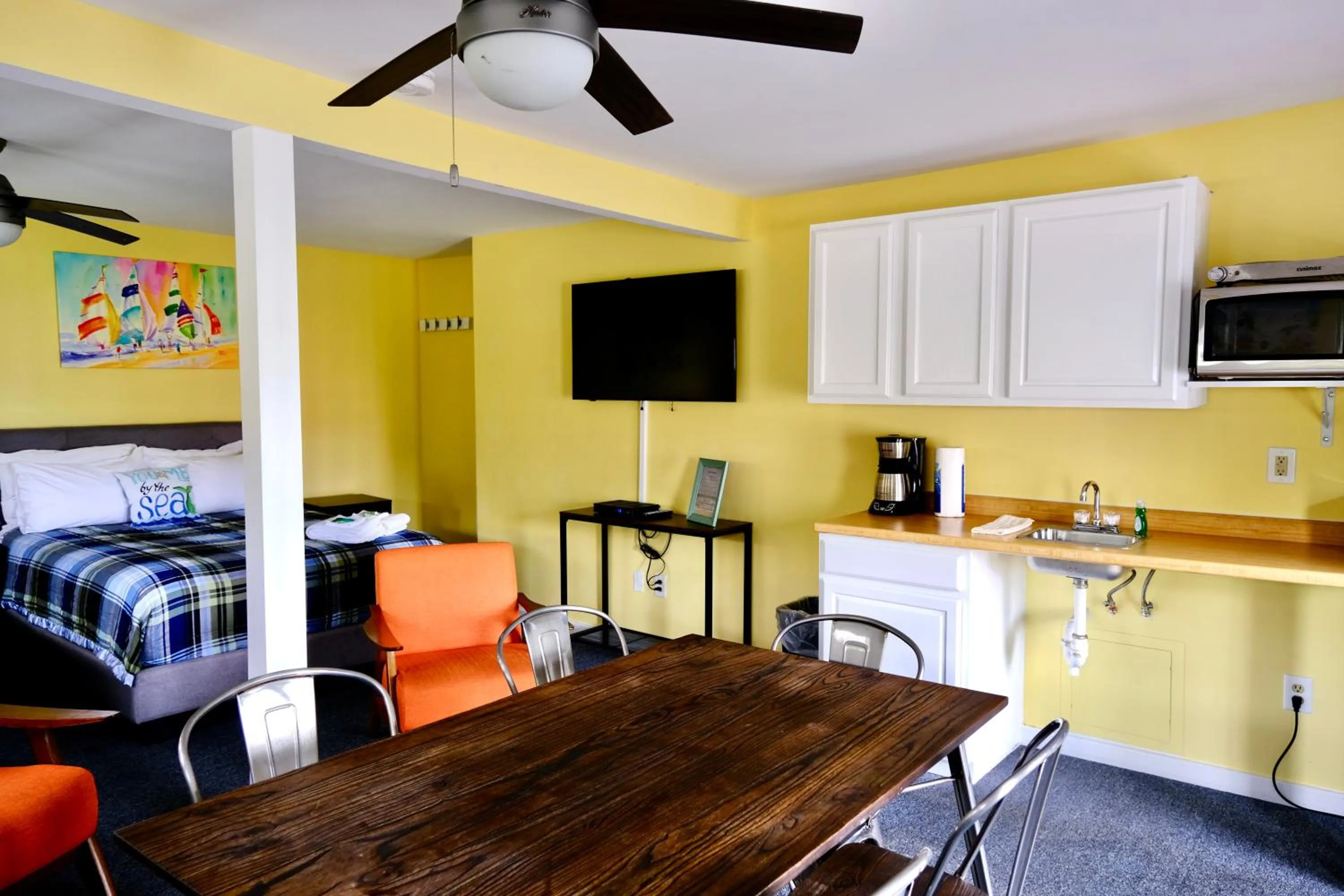 Bed in Dock House Inn