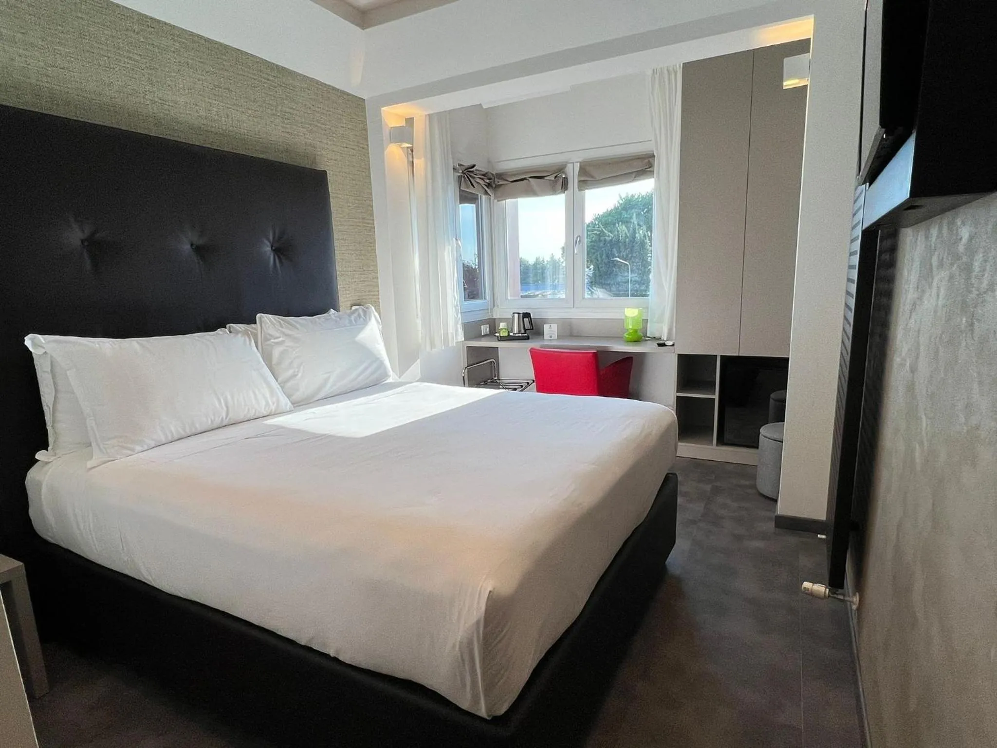 Bed in Best Western Hotel Continental