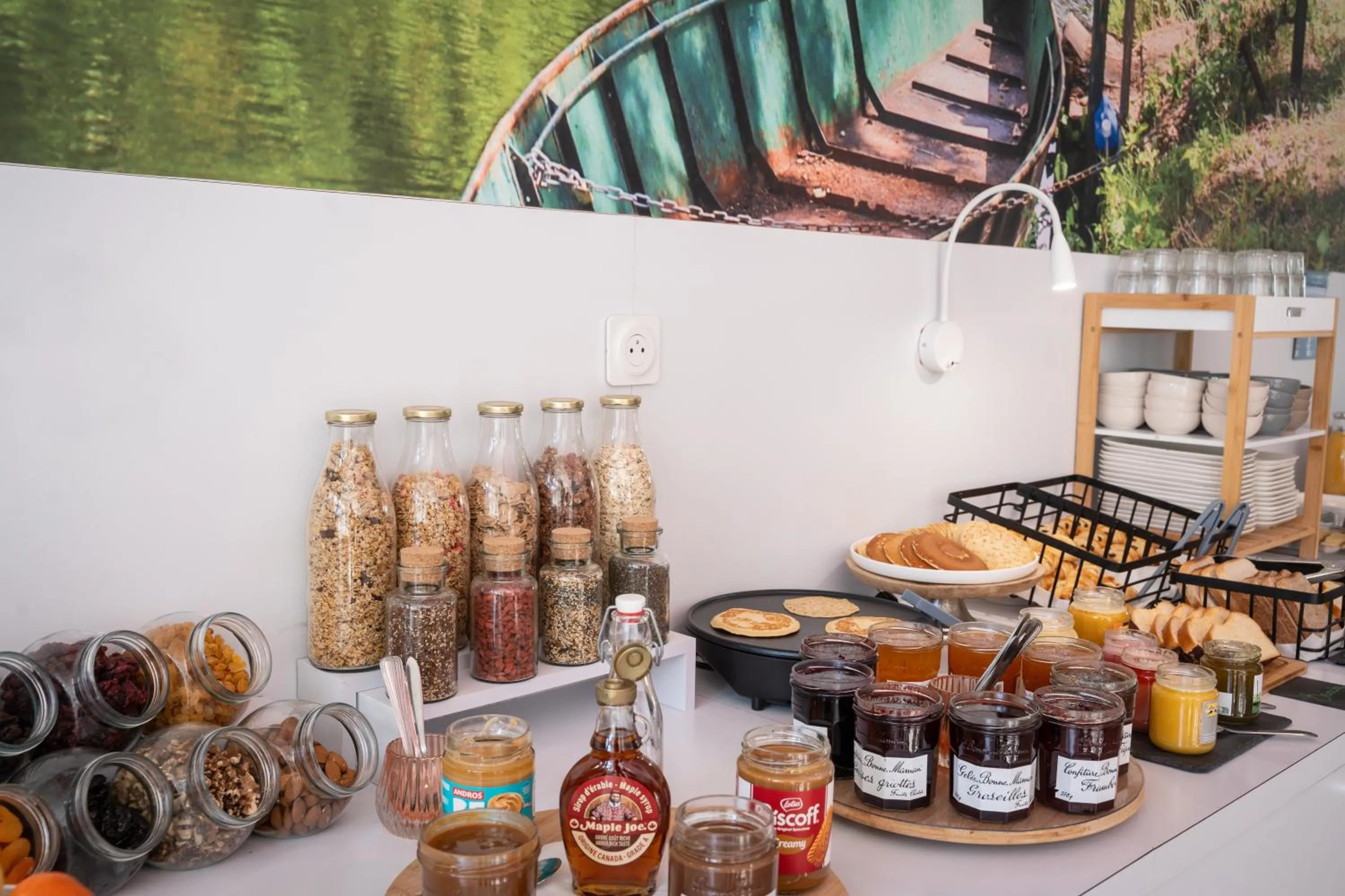 Breakfast in Grand Hôtel Niort Centre