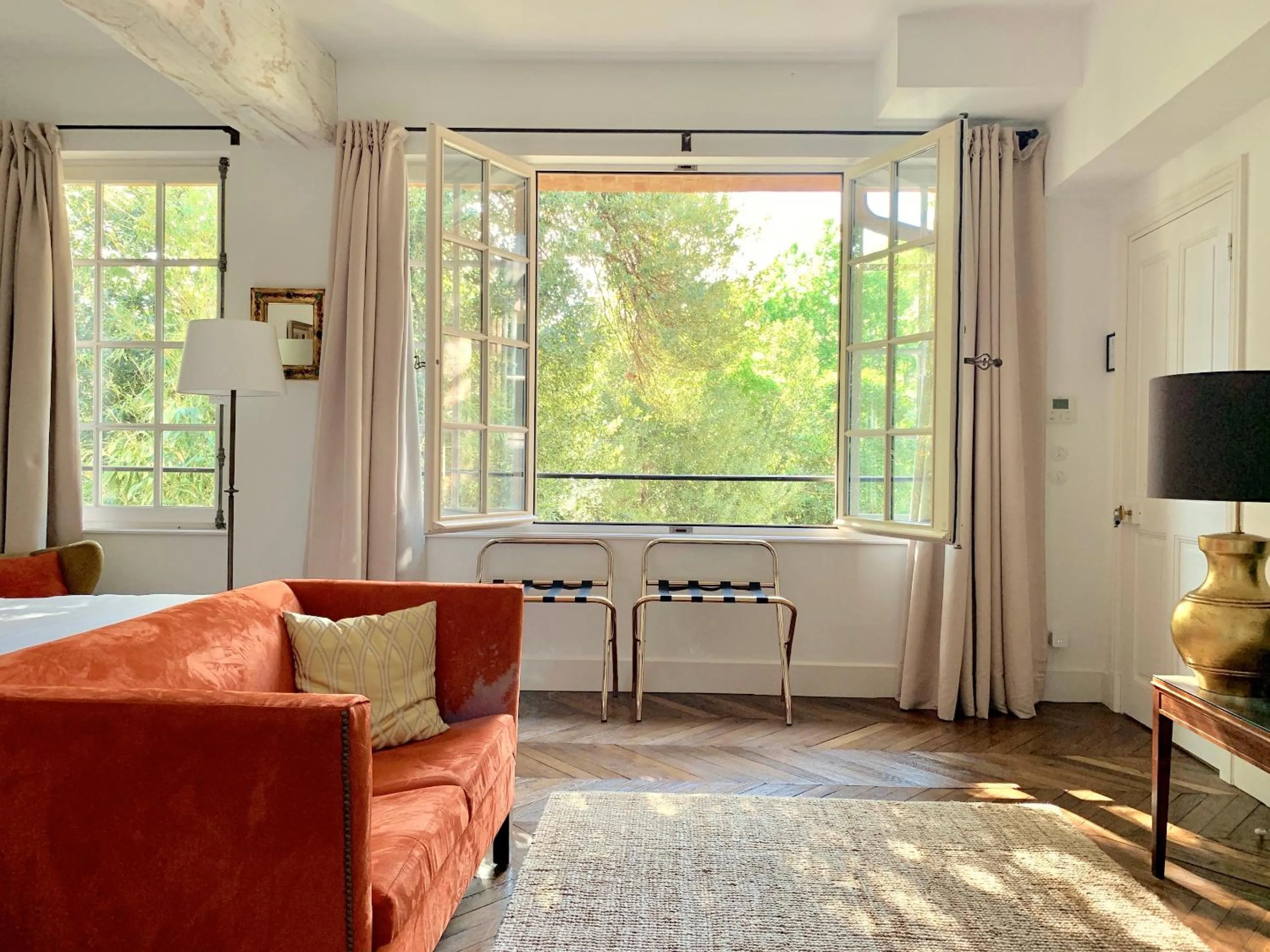 Photo of the whole room in Le Clos Saluces