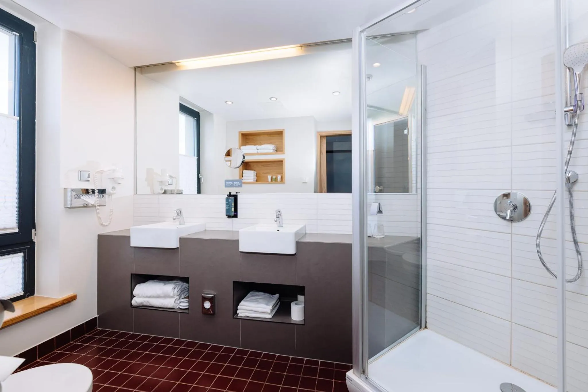 Shower in Hestia Hotel Europa