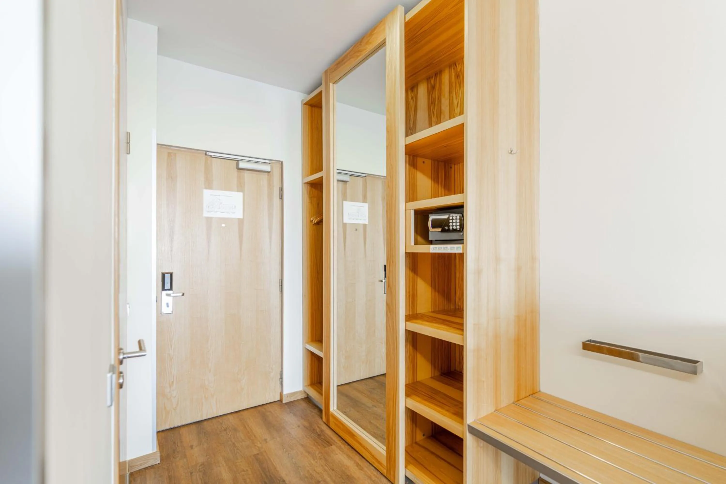 wardrobe in Hestia Hotel Europa