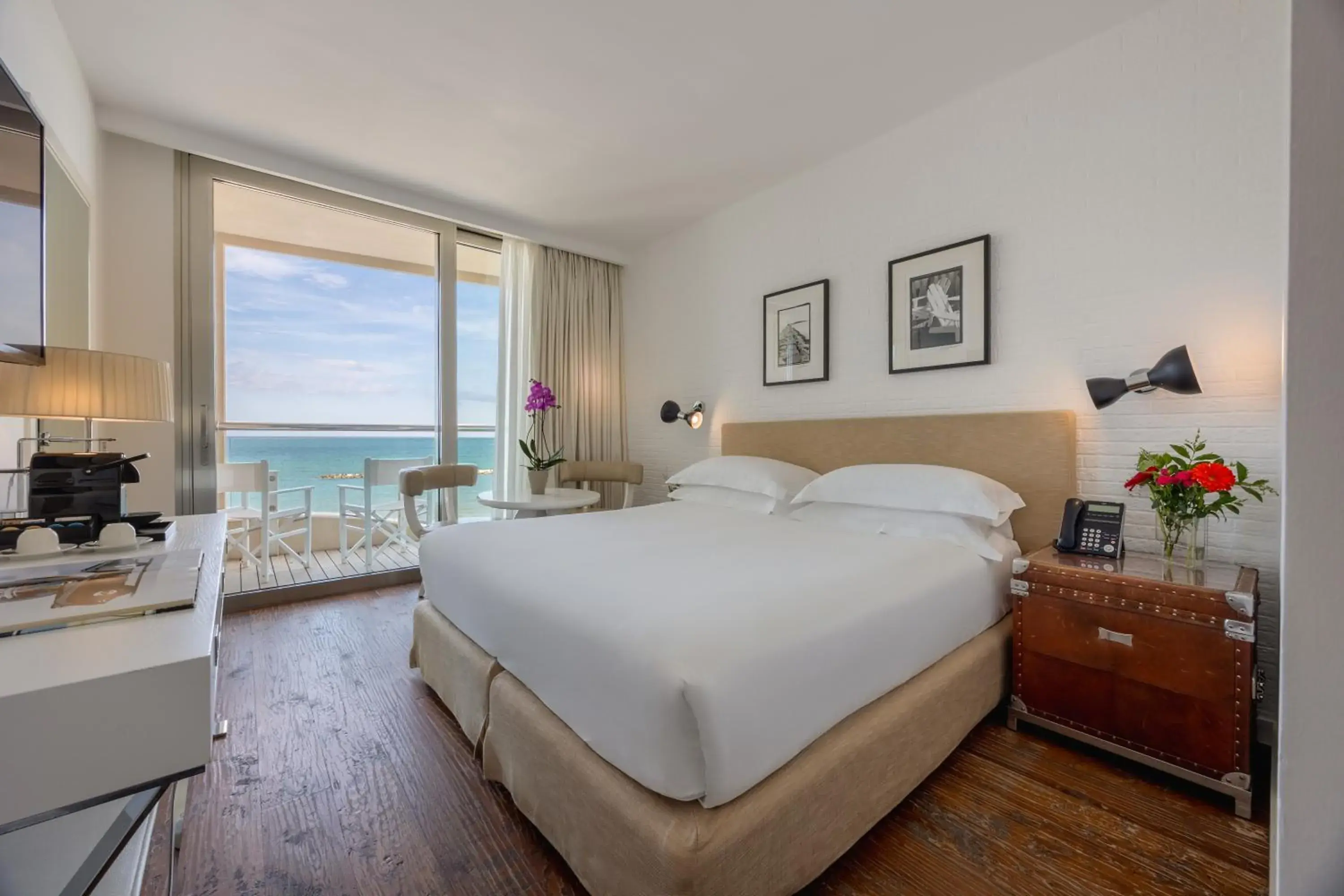 Deluxe Double Room with Sea View - Beach Included in Excelsior Hotel, SPA & Lido - Preferred Hotels & Resorts Deluxe Double Room with Sea View - Beach Included in Excelsior Hotel, SPA & Lido - Preferred Hotels & Resorts
