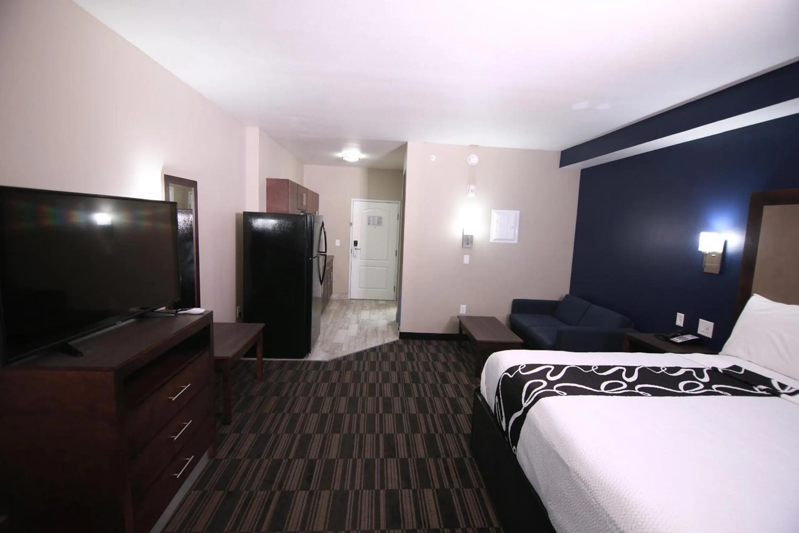 Bed in Home Inn and Suites Memphis