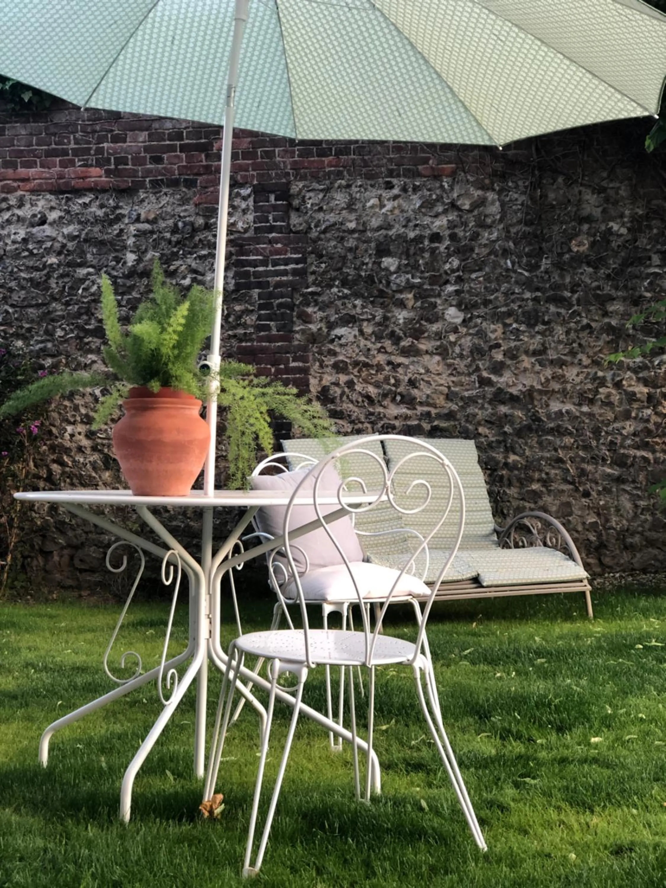 Property building in A L'ecole Buissonniere