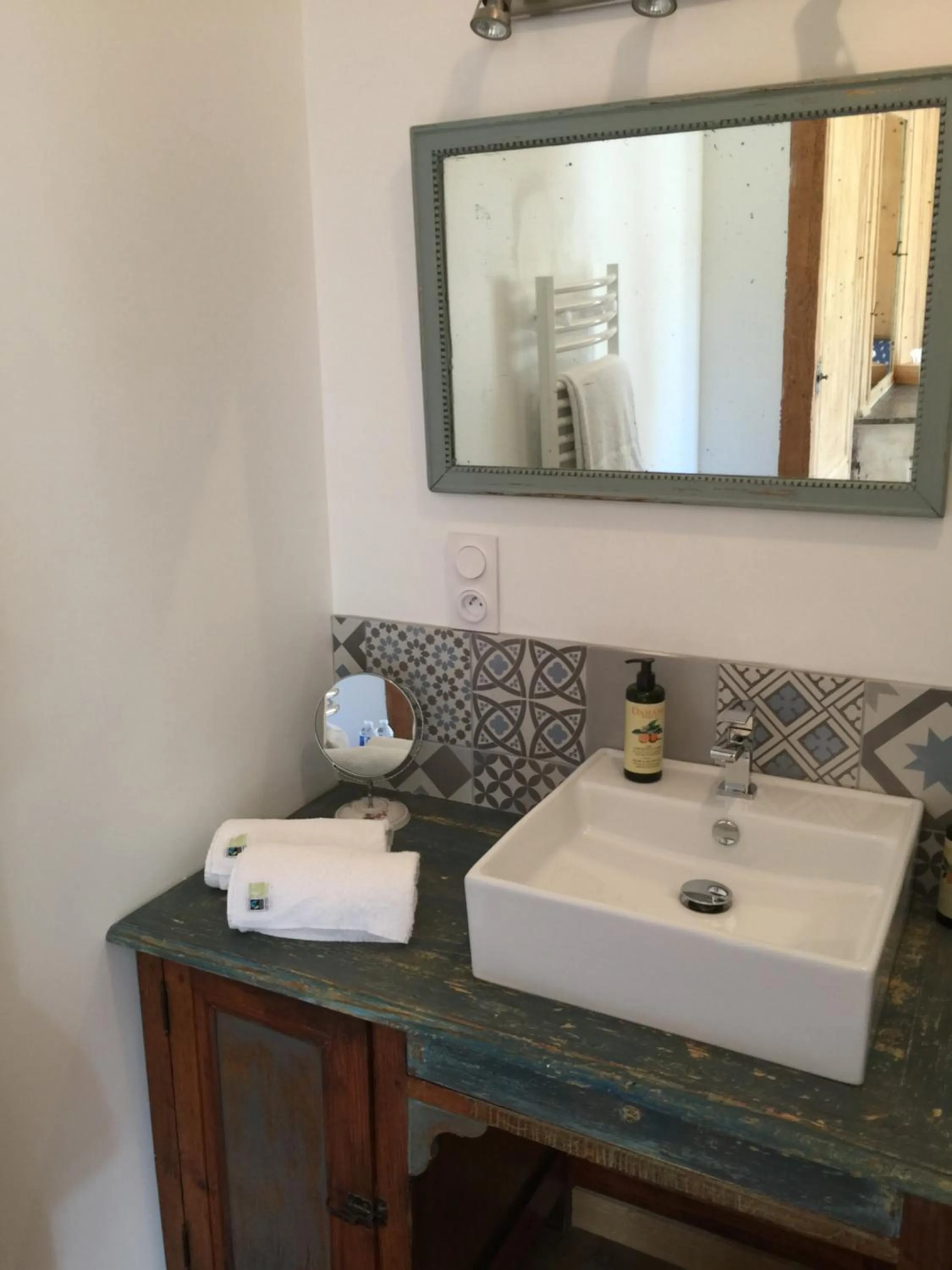 Property building in A L'ecole Buissonniere