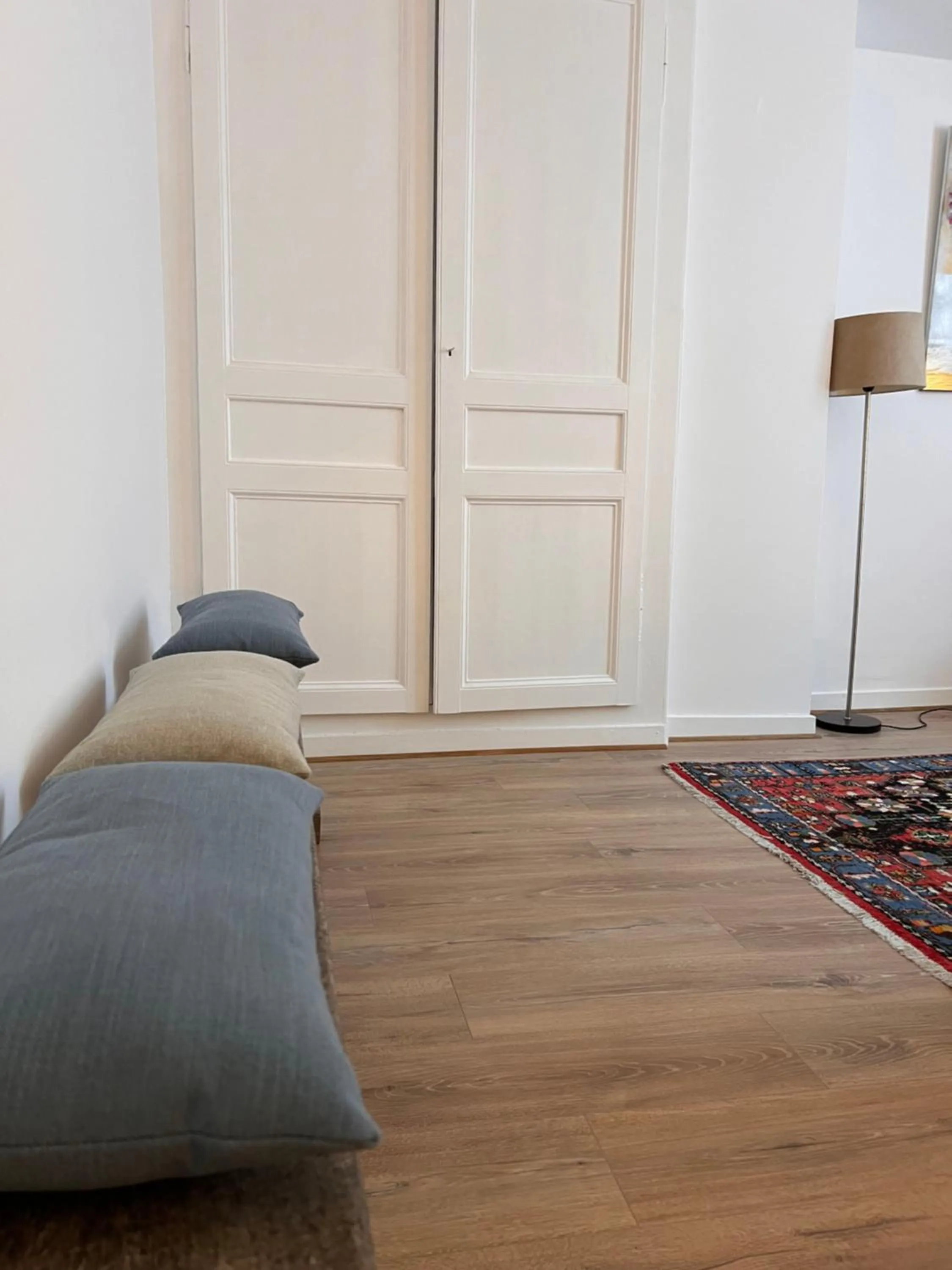 Bedroom in A L'ecole Buissonniere