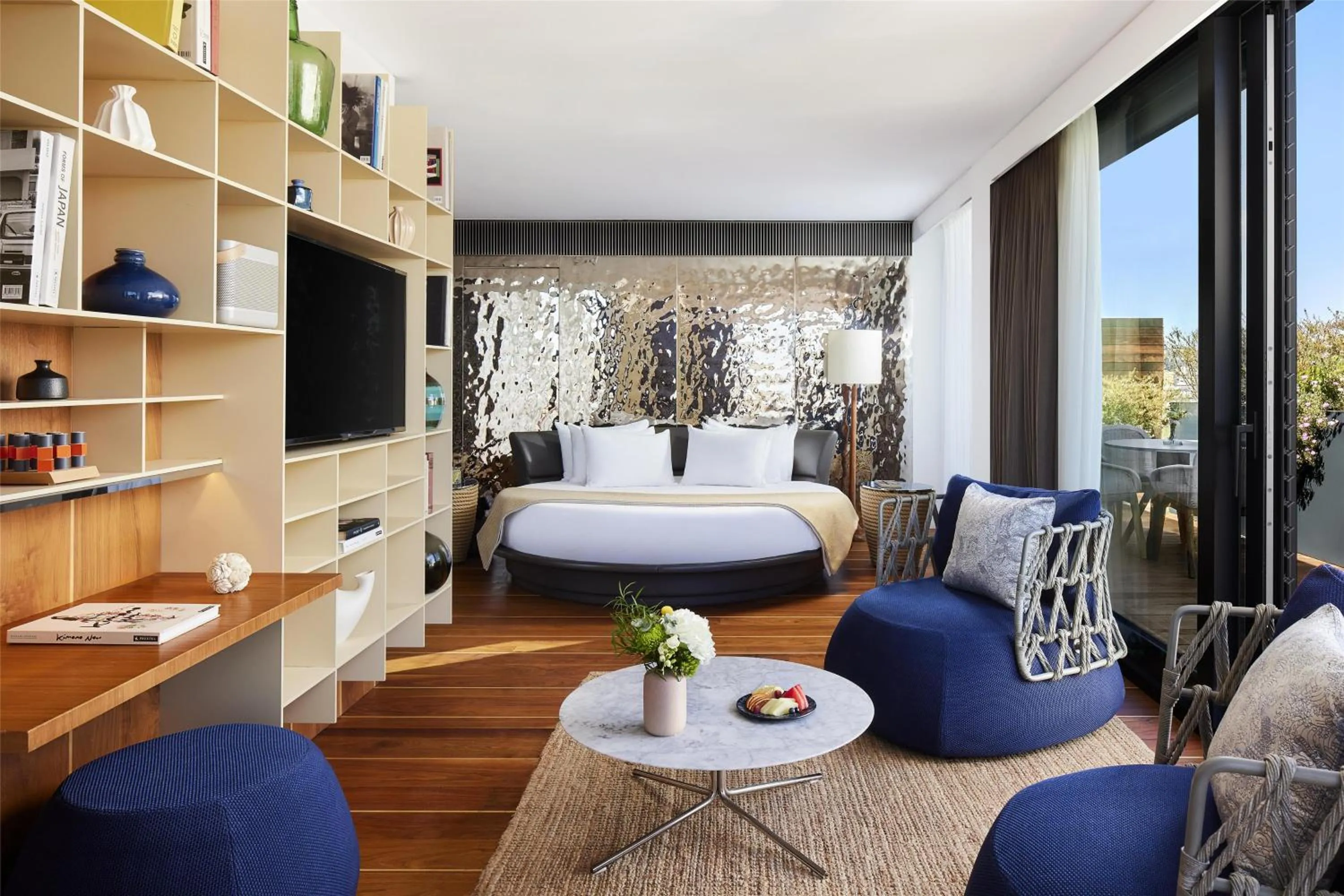 Photo of the whole room, Bed in NH Collection Ibiza