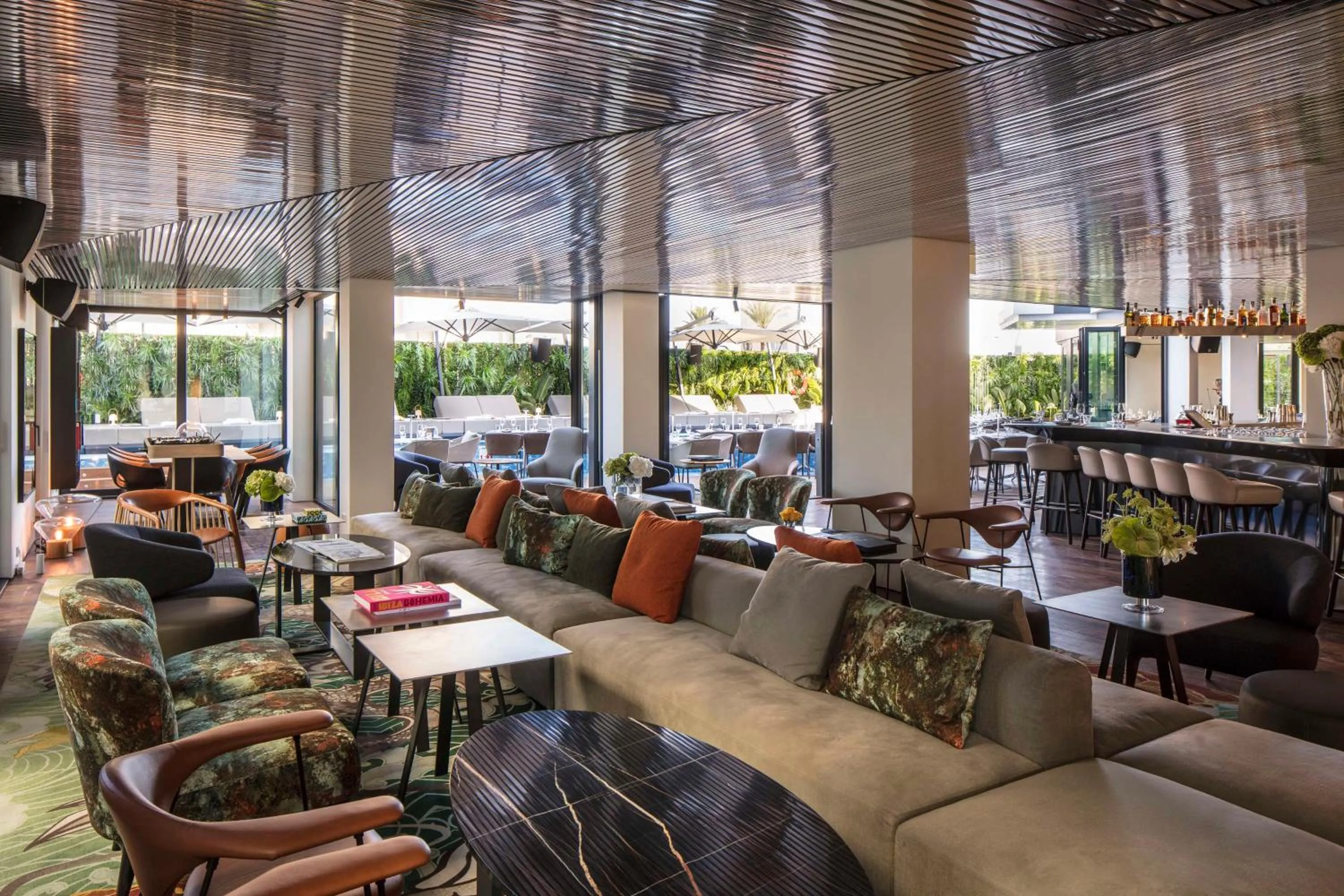 Lobby or reception in Sir Joan Hotel, part of Sircle Collection