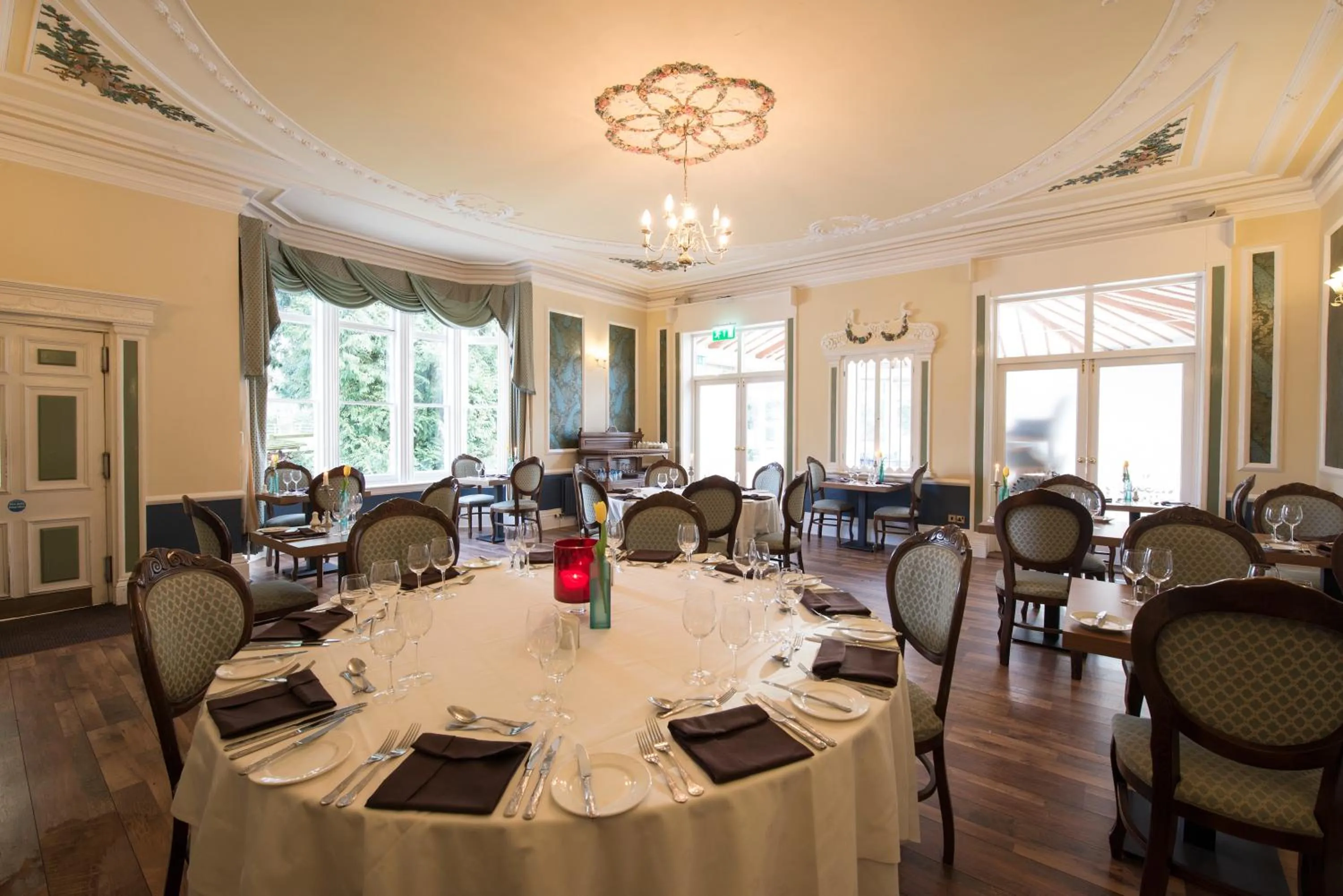 Dining area in Woodlands Lodge Hotel