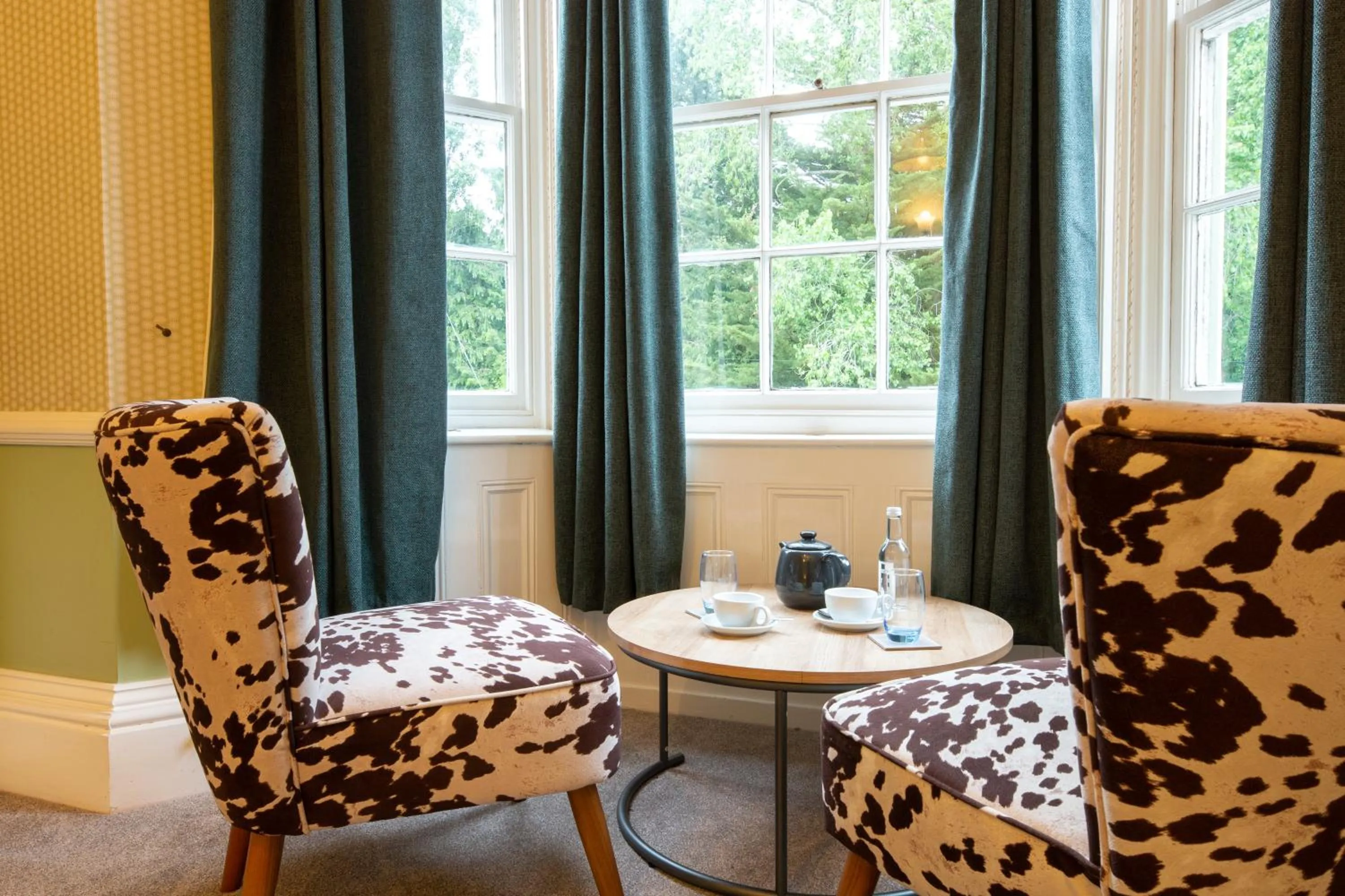 Living room in Woodlands Lodge Hotel