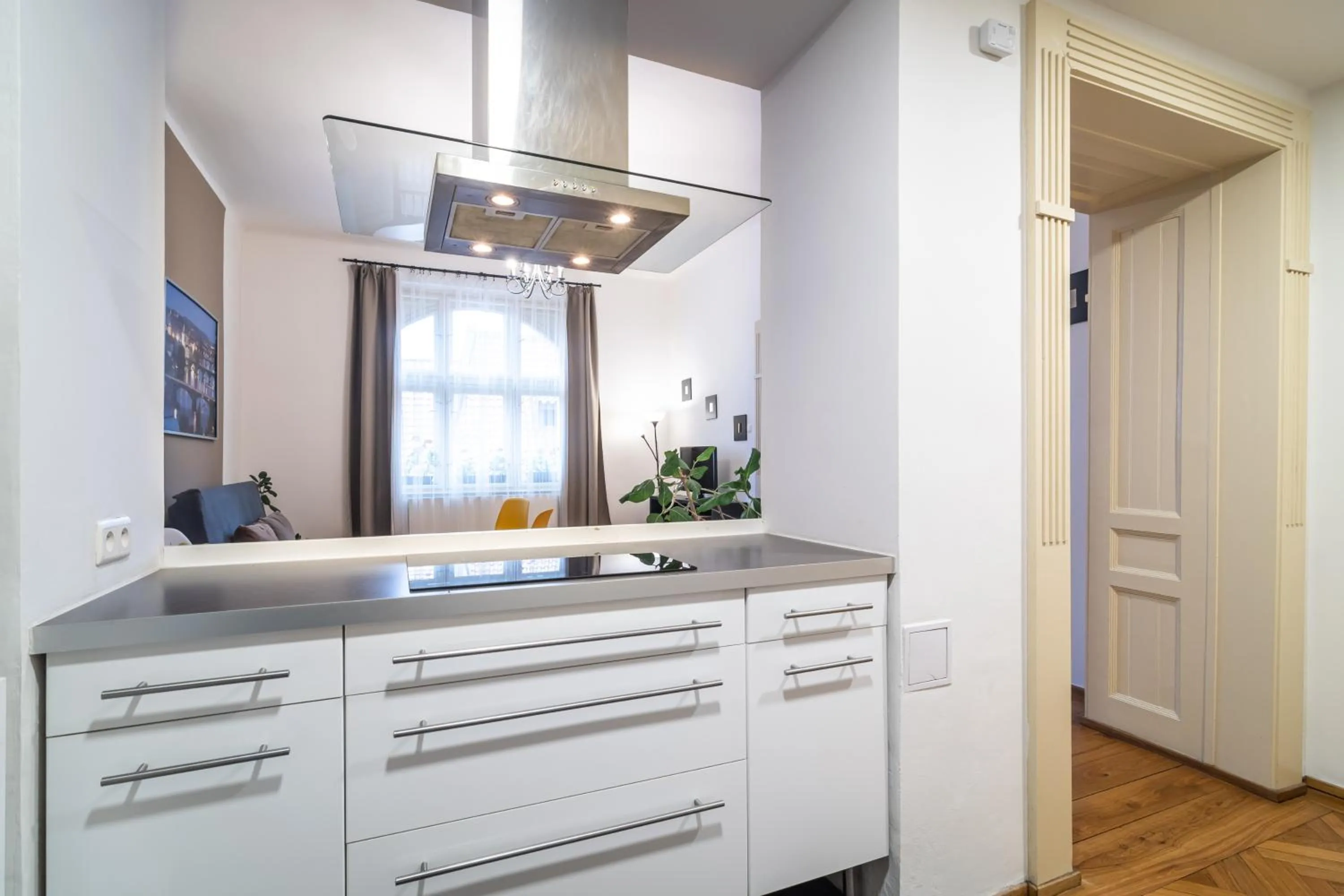 Kitchen or kitchenette in Royal Road Residence