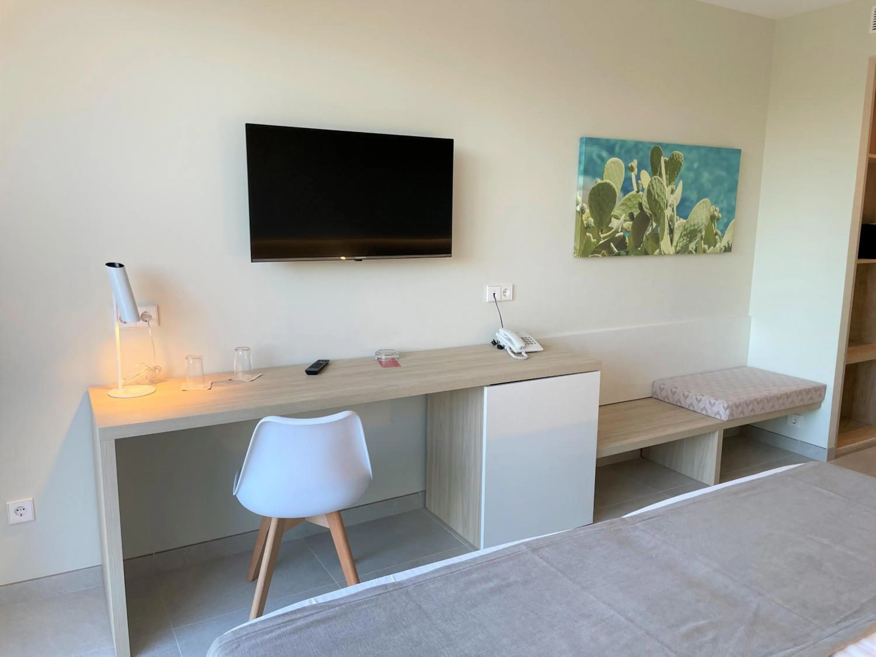 TV and multimedia in Garbi Cala Millor