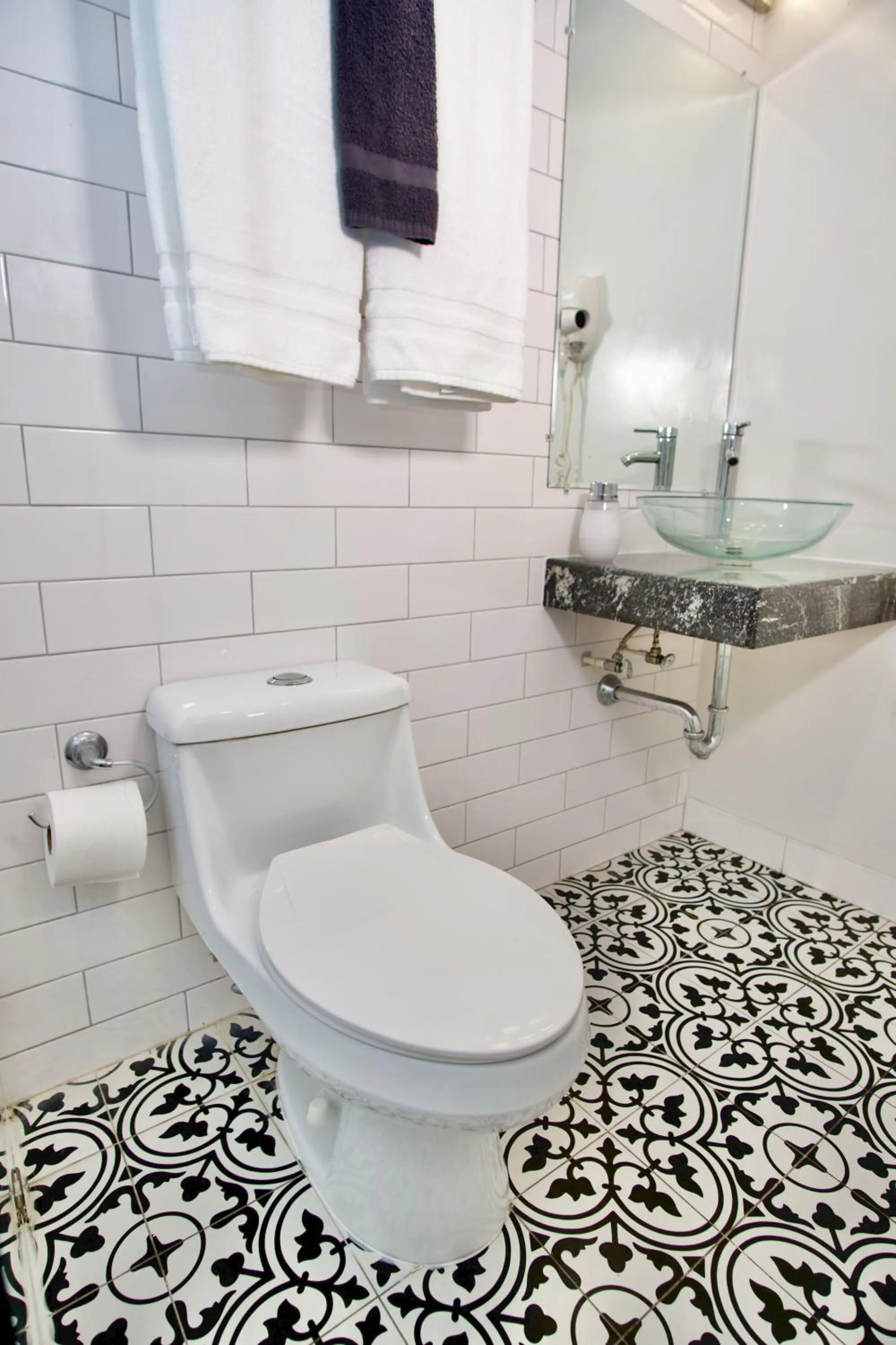 Toilet in Rio Suites