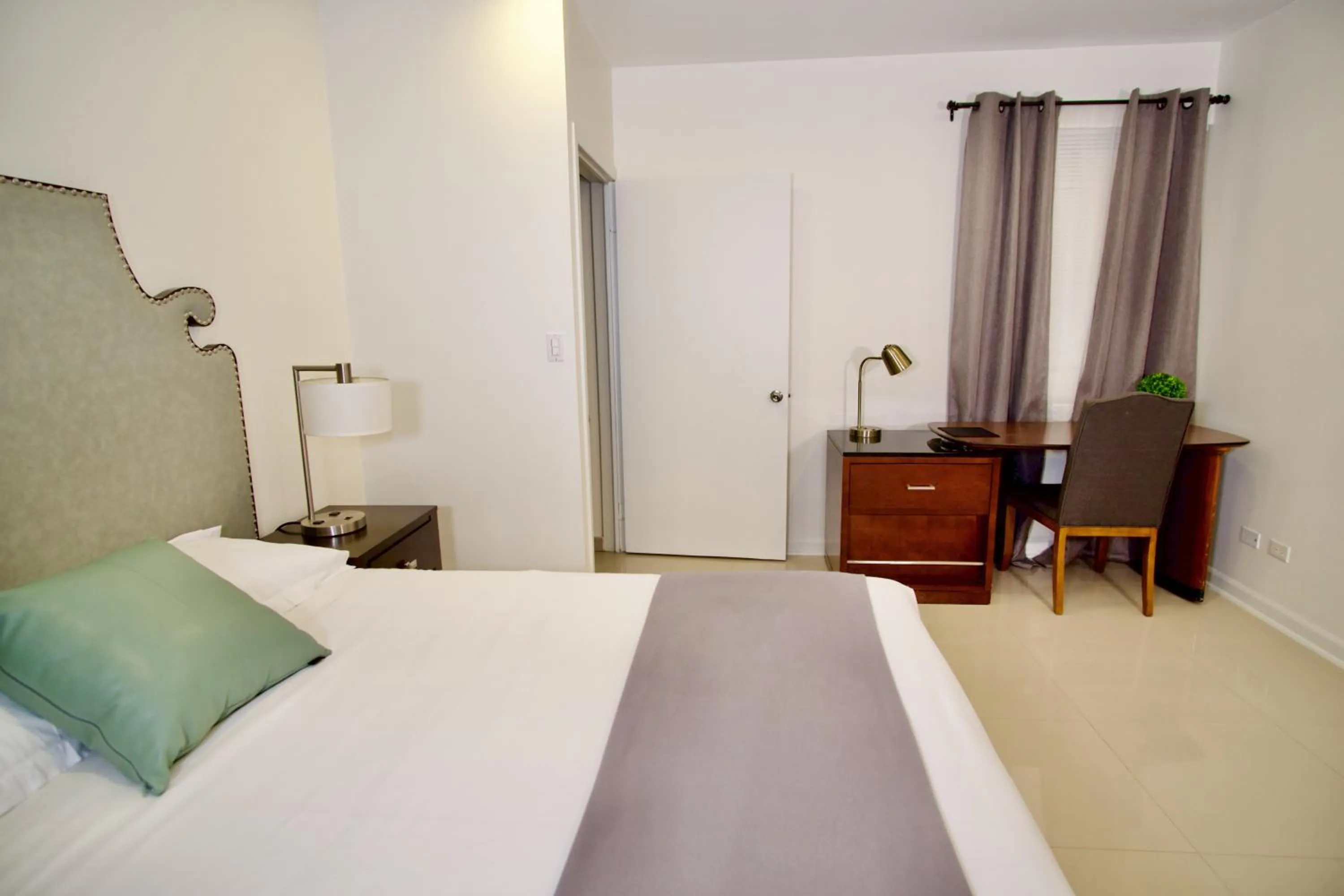 Bedroom, Bed in Rio Suites