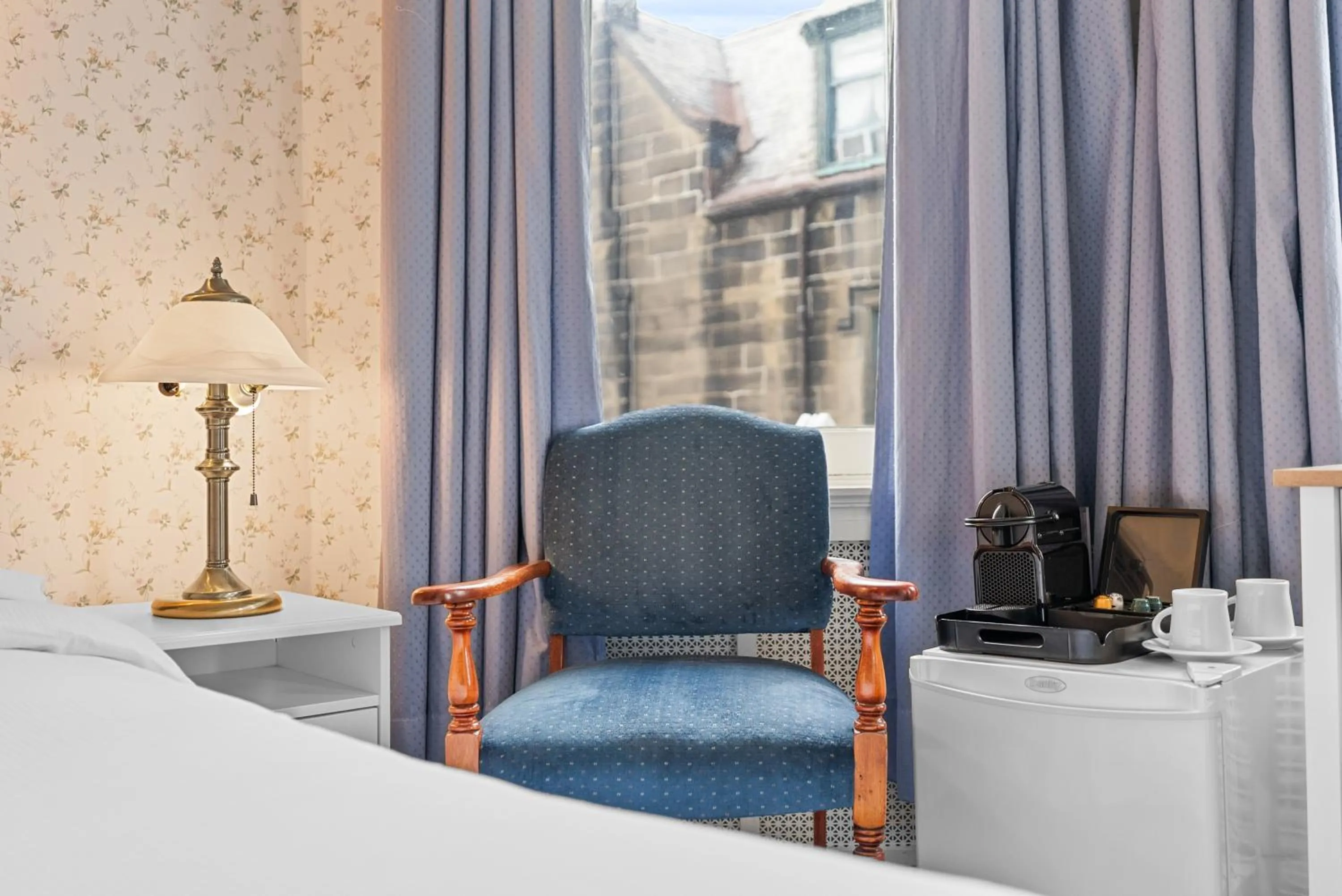 Le Chateau de Pierre - Par Aneyro