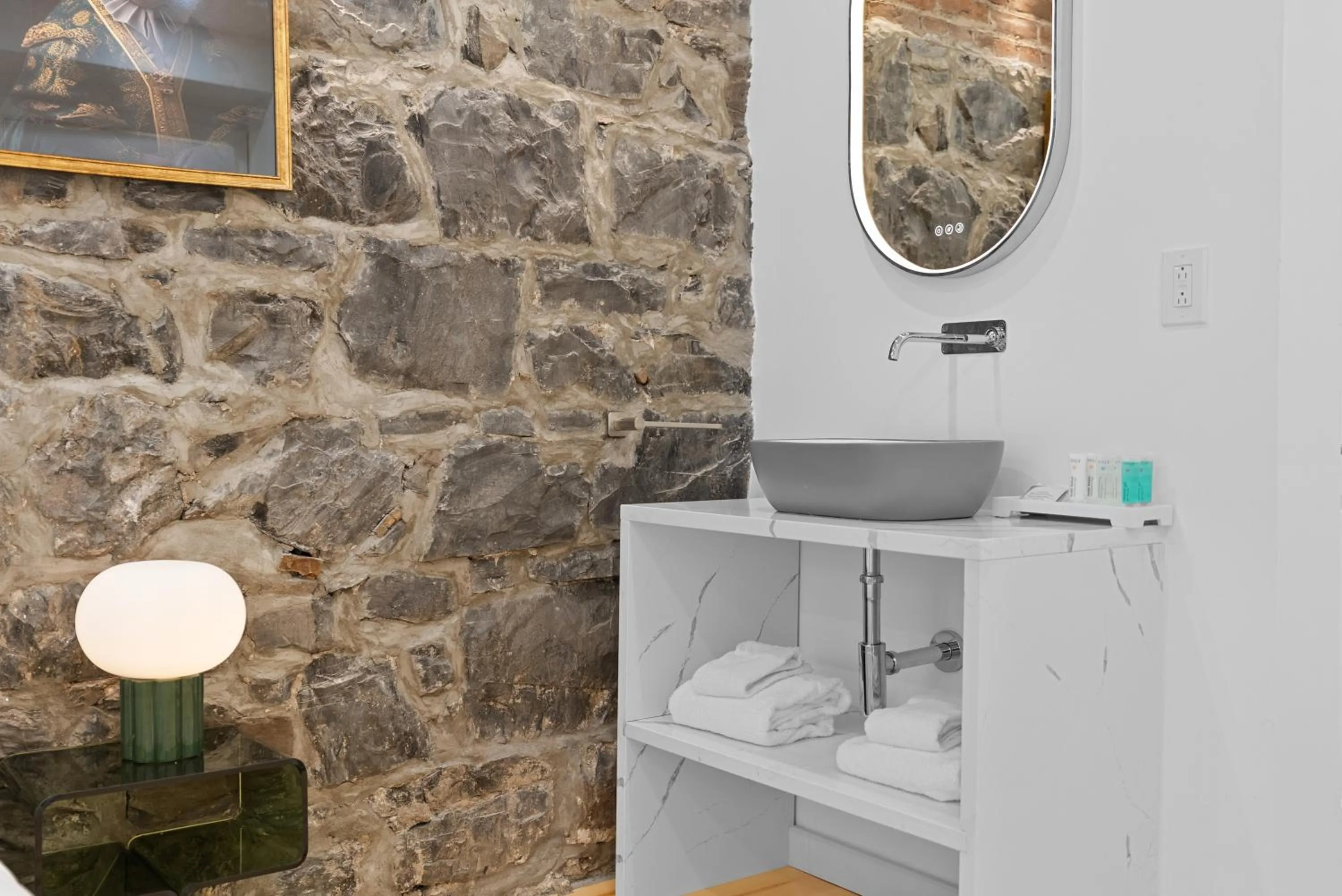 Le Chateau de Pierre - Par Aneyro