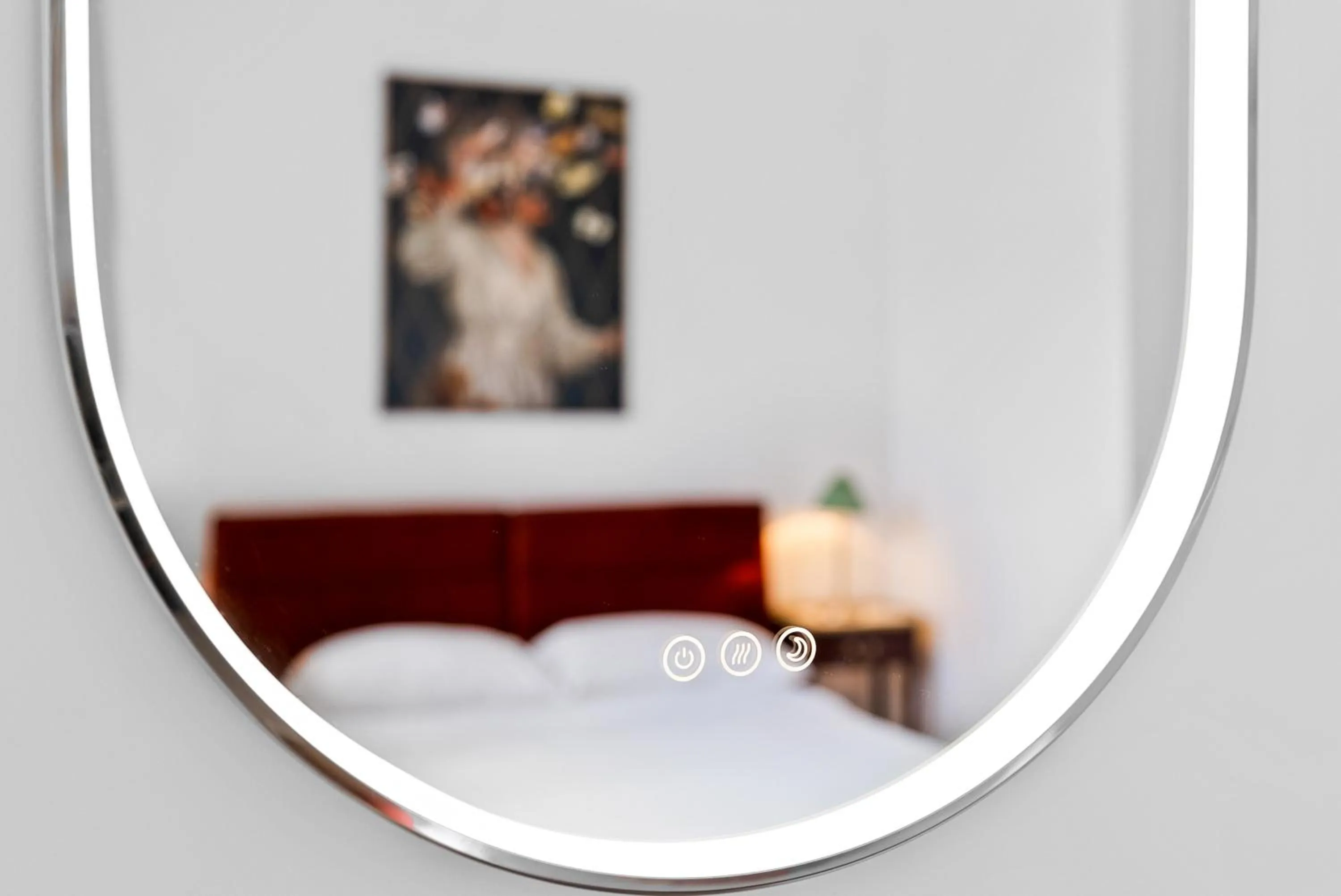 Bed in Le Chateau de Pierre - Par Aneyro