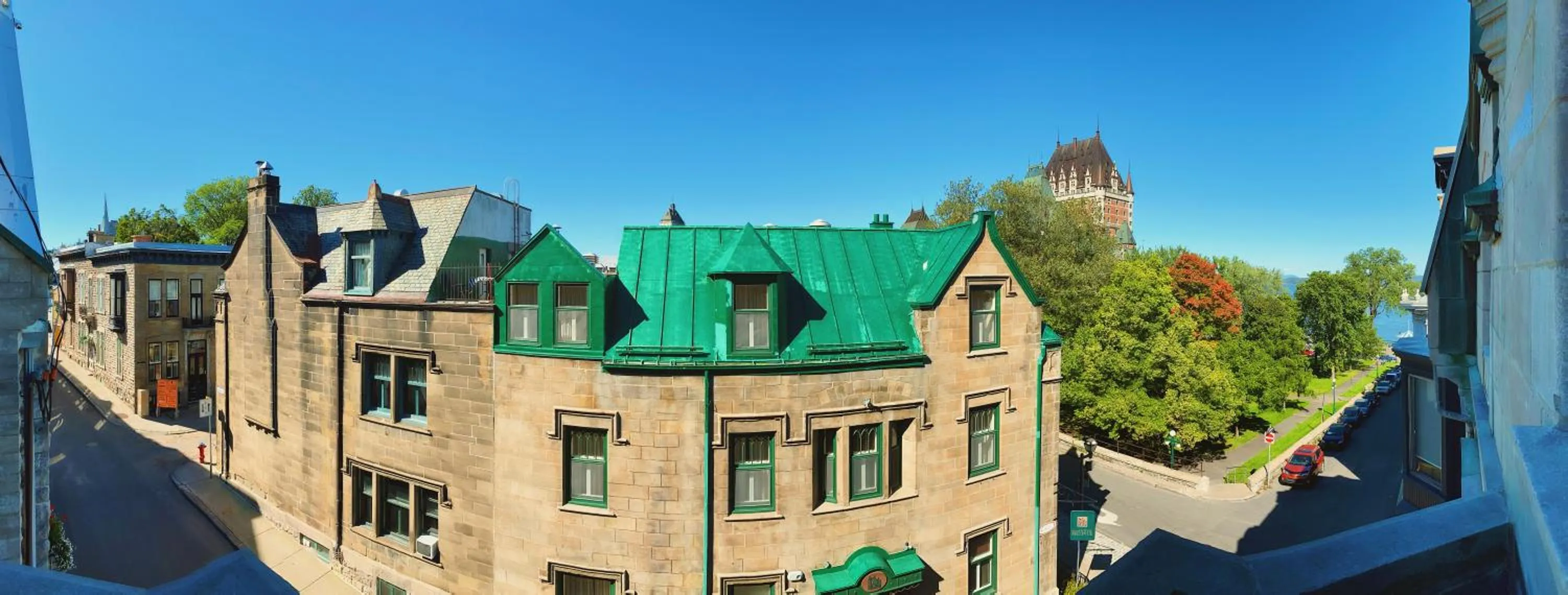 Property building in Le Chateau de Pierre - Par Aneyro