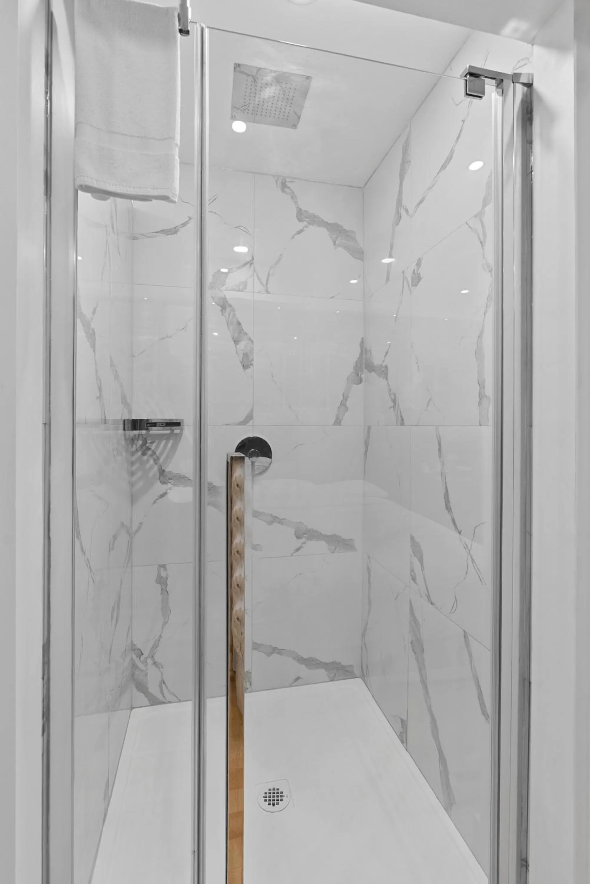 Le Chateau de Pierre - Par Aneyro