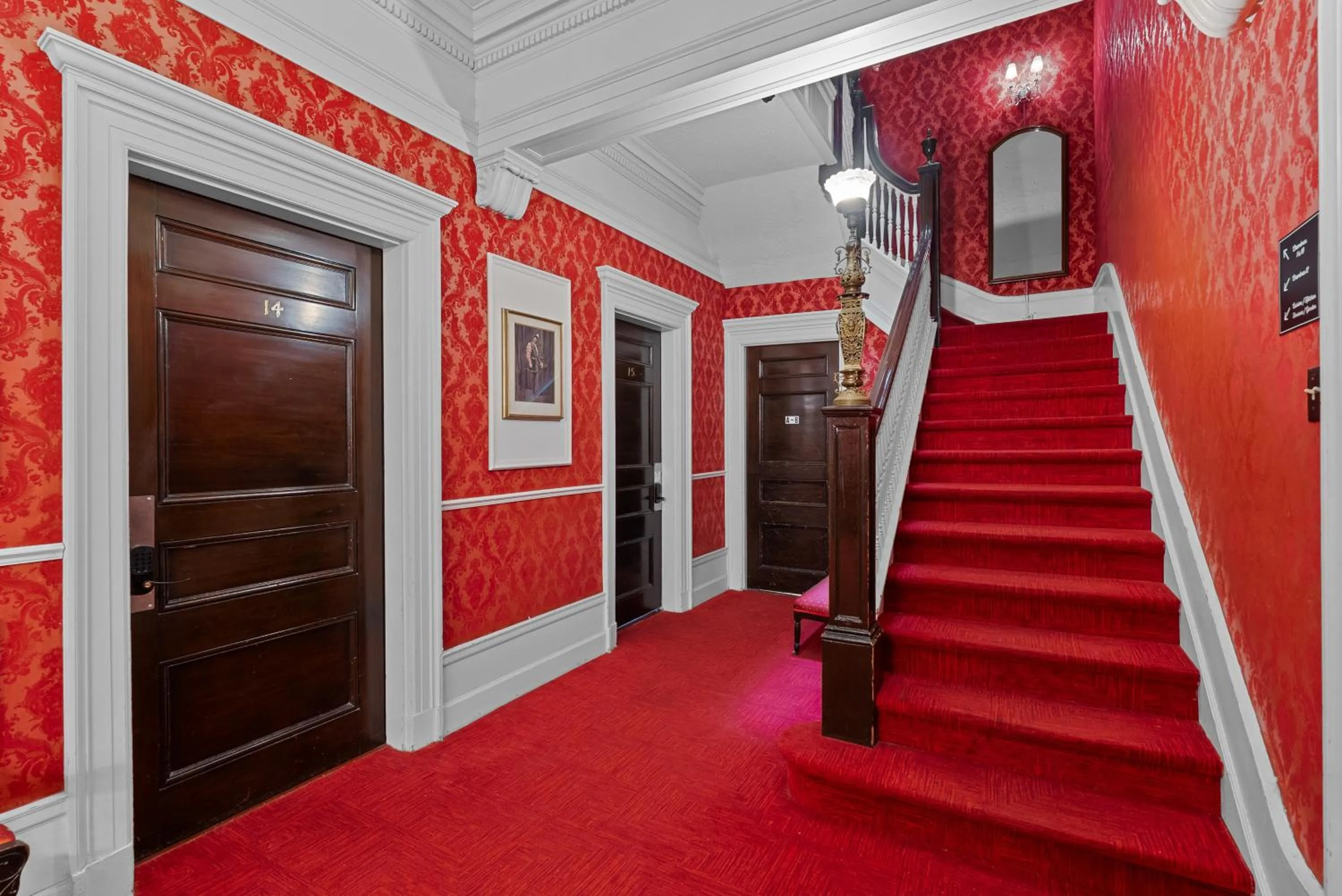 Le Chateau de Pierre - Par Aneyro