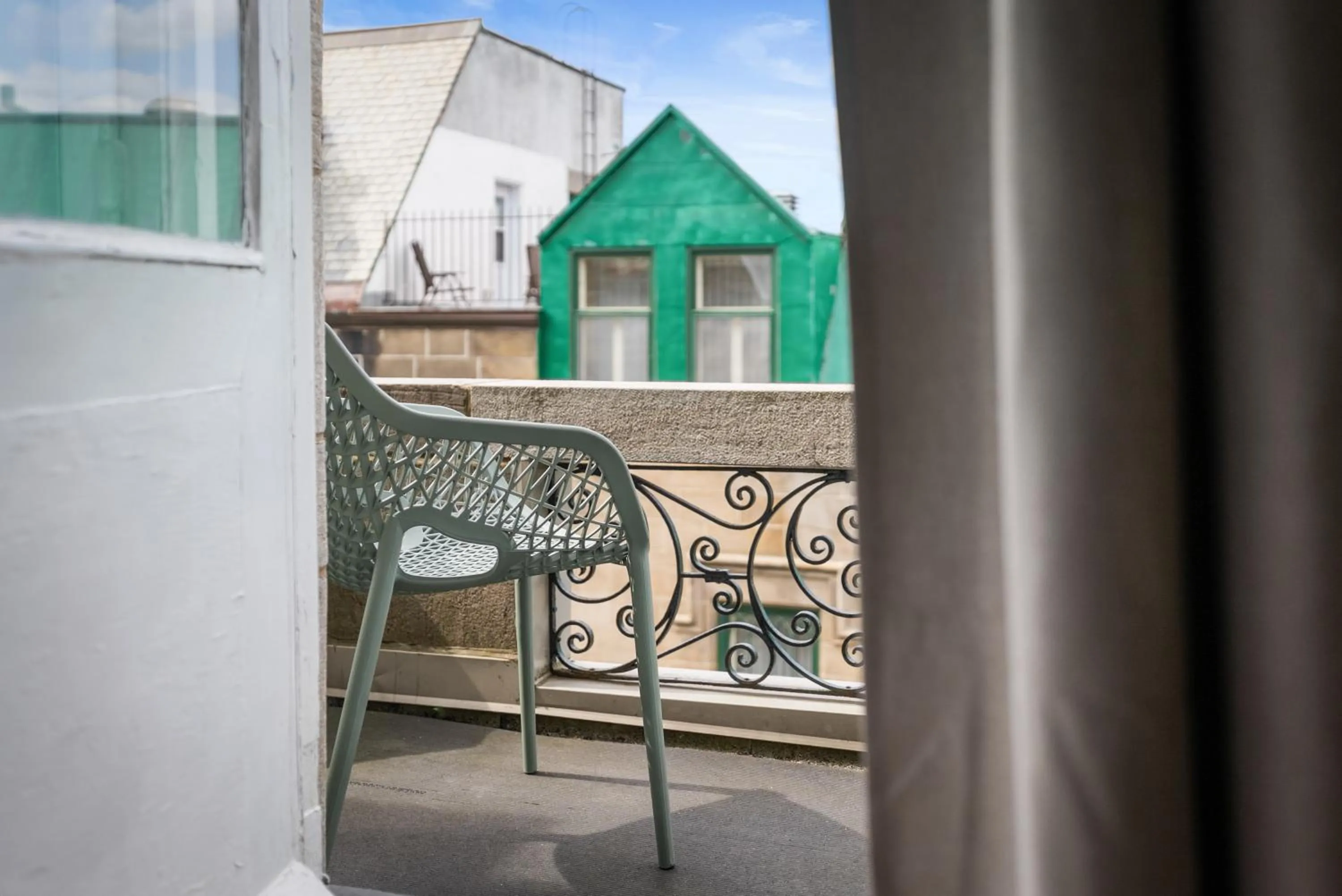 Le Chateau de Pierre - Par Aneyro