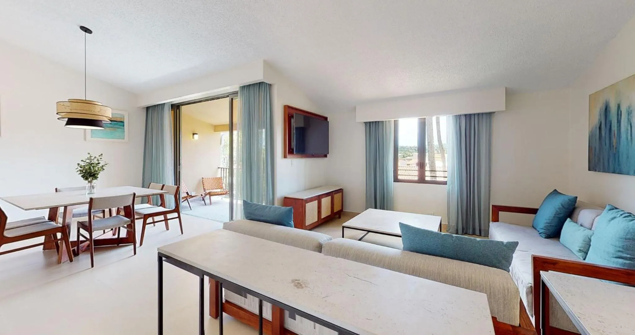 TV and multimedia in Park Royal Homestay Club Cala Puerto Rico