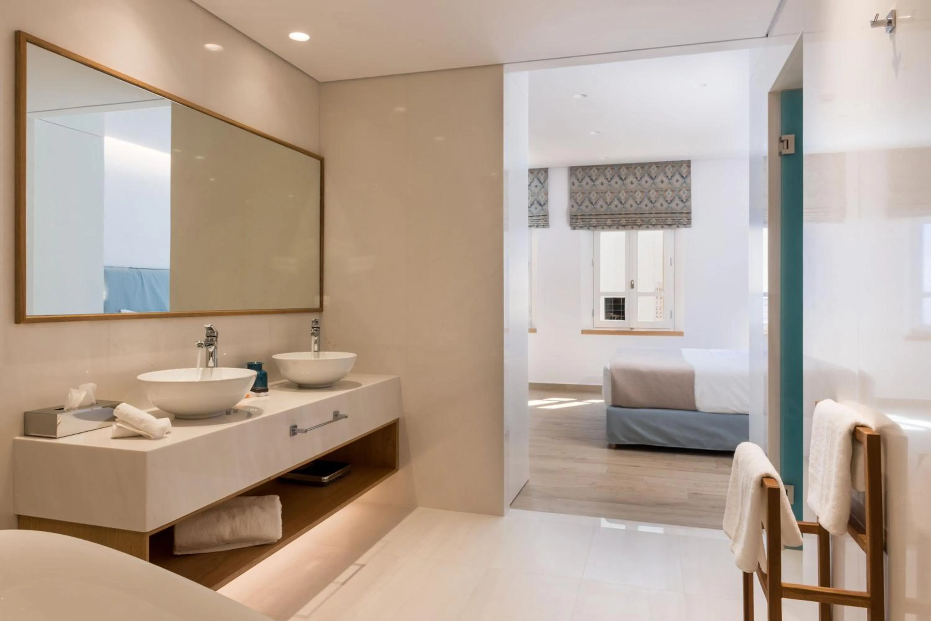 Bed in Avra Apartments Venetian Harbour