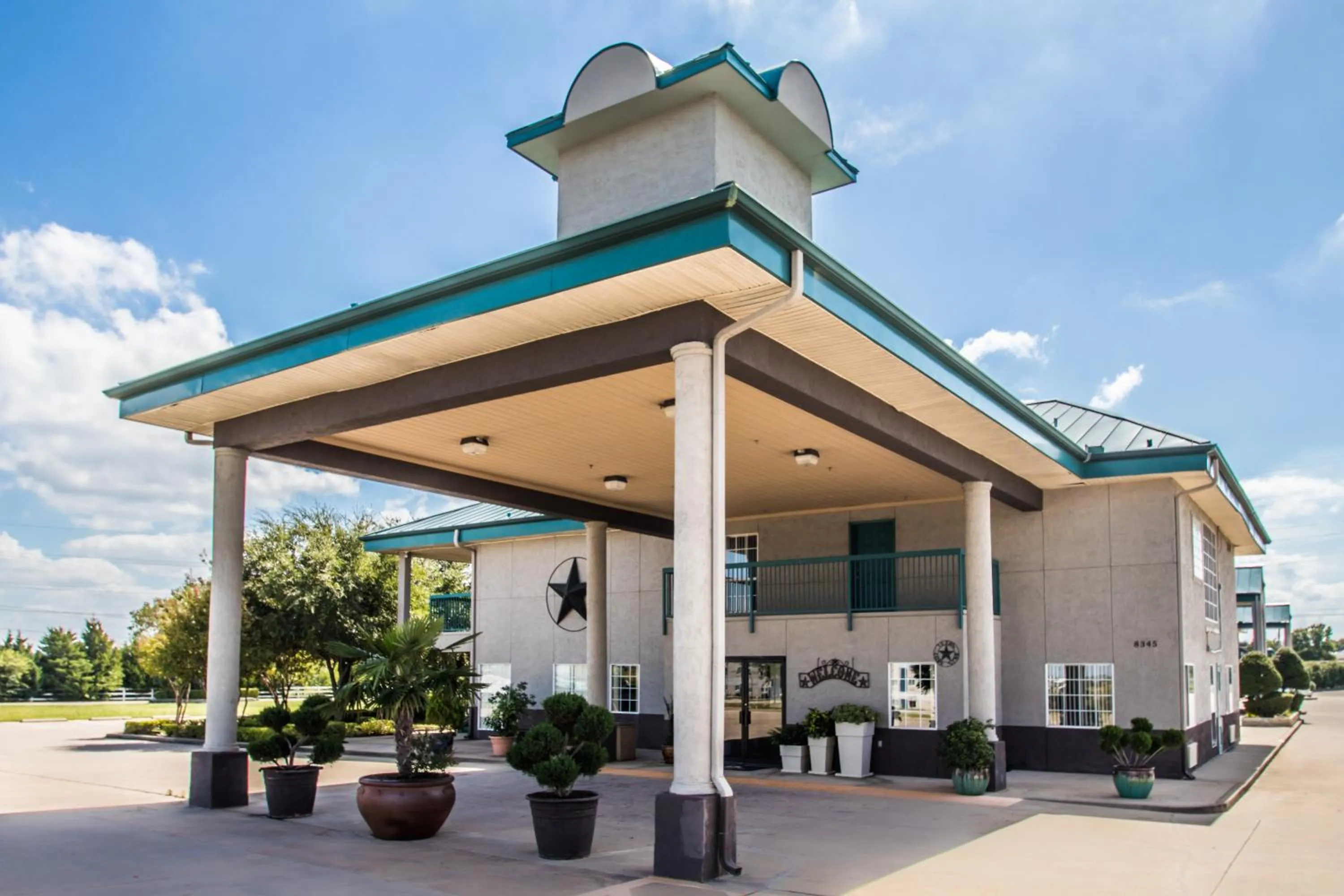 Property building in Americas Best Value Inn Fort Worth