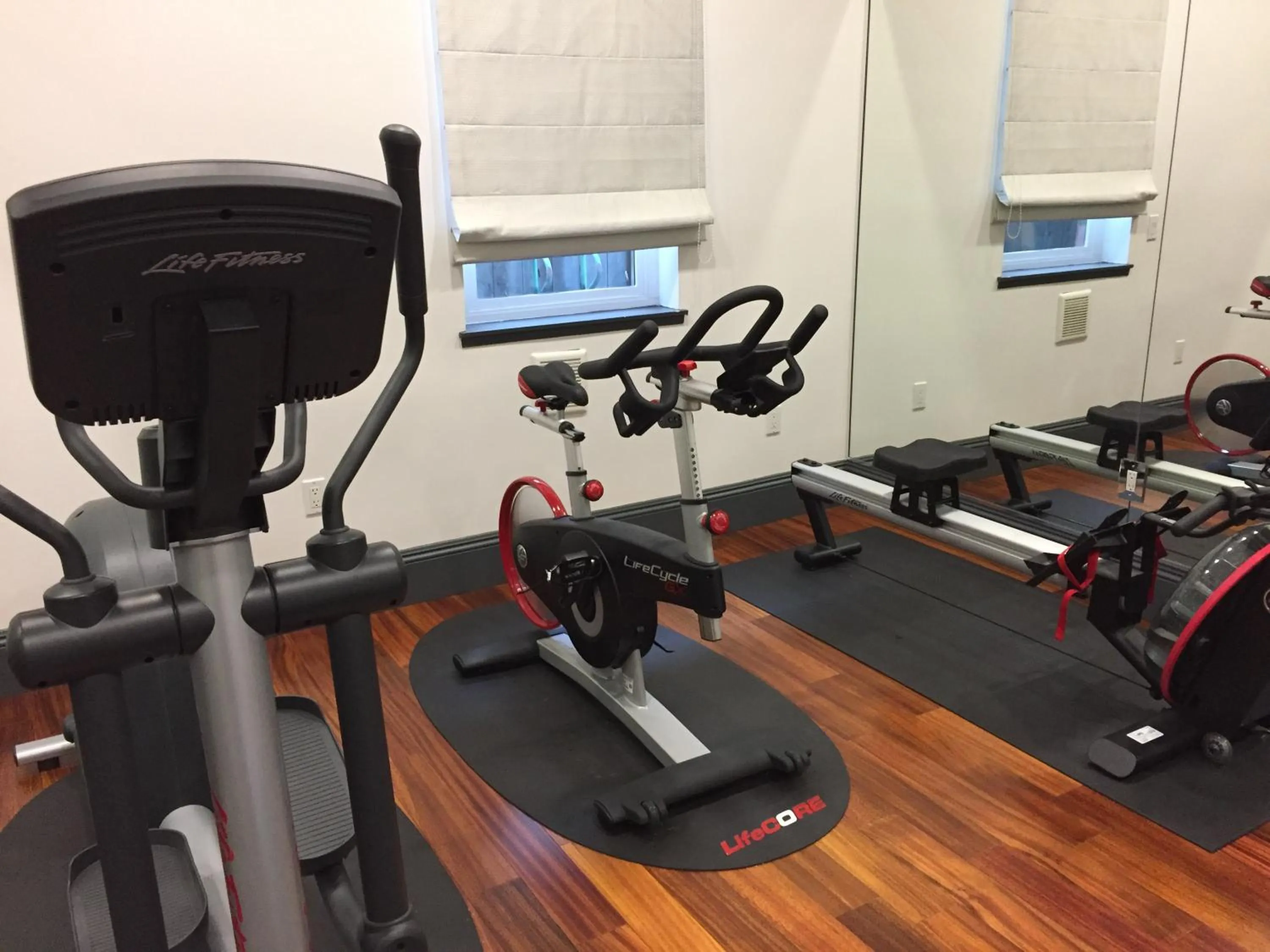 Fitness centre/facilities in La Pensione Hotel