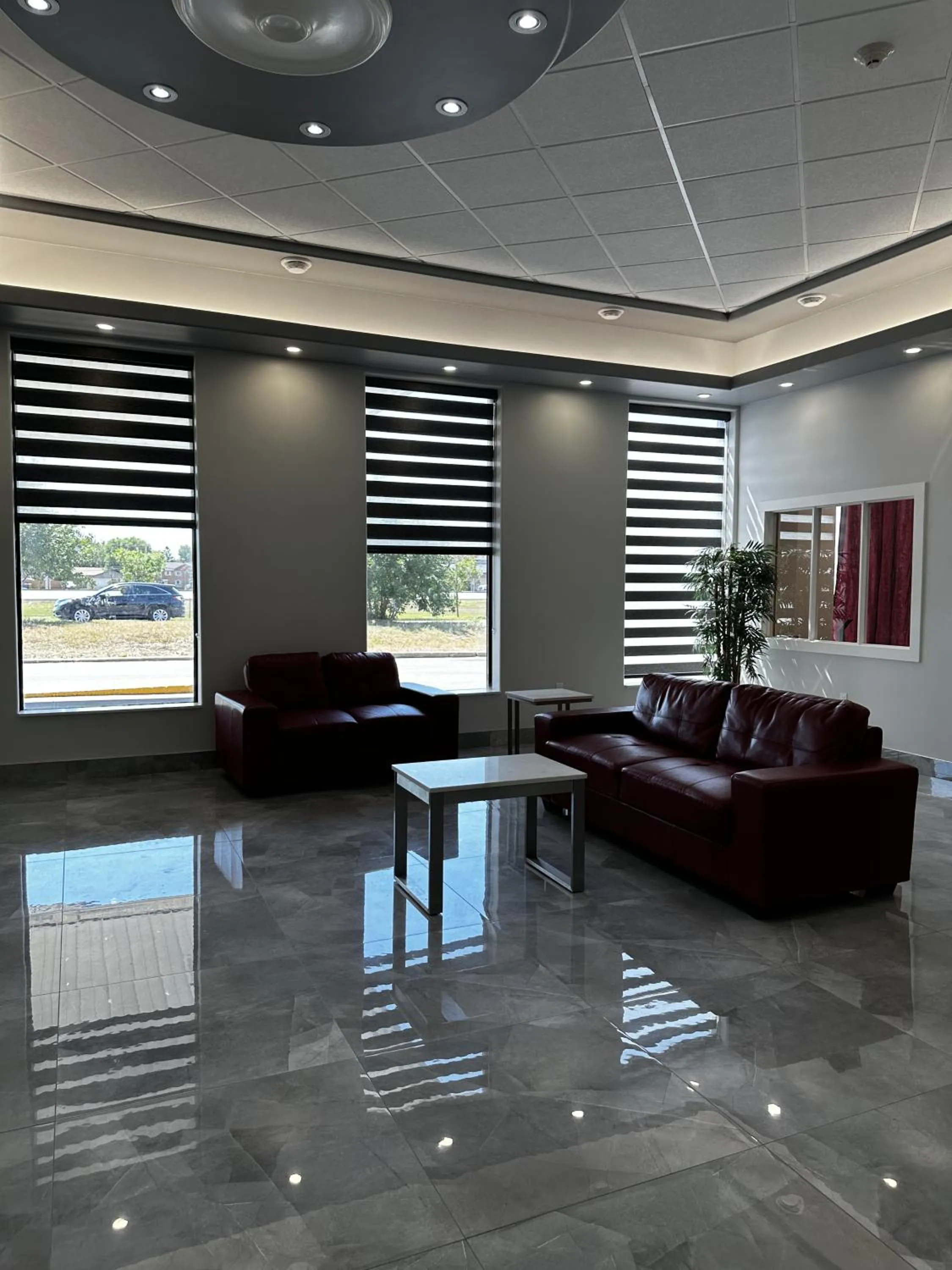 Seating area in Travelodge by Wyndham Regina