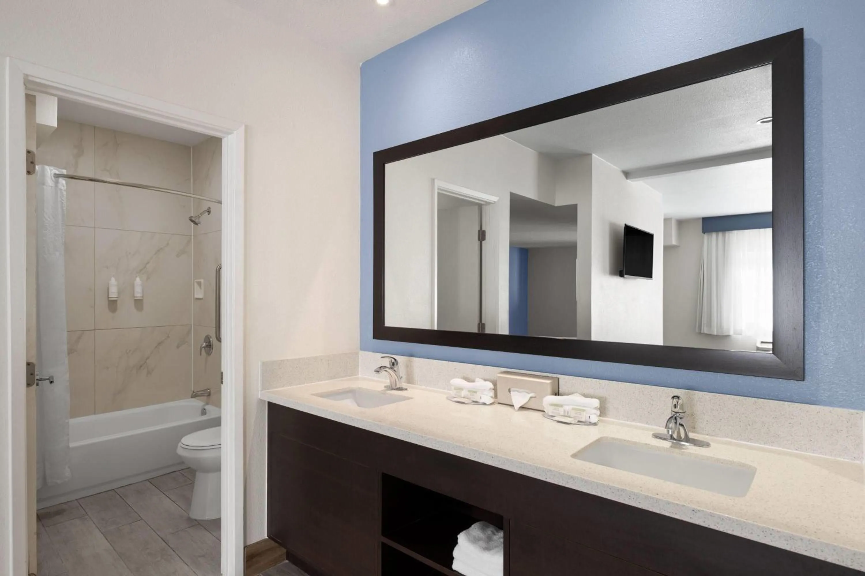 Bathroom in Travelodge Inn & Suites by Wyndham Anaheim on Disneyland Dr