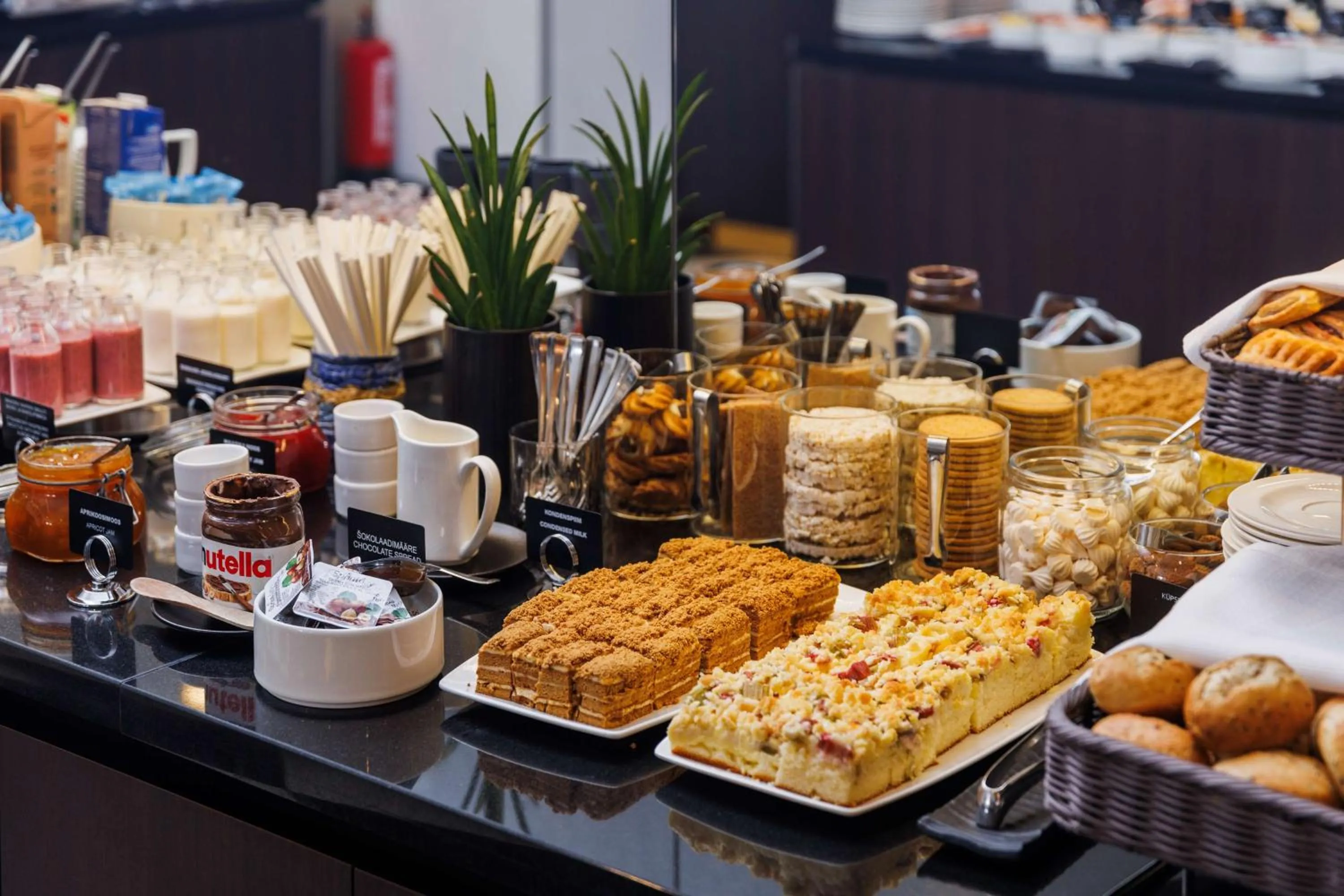 Food and drinks in Palace Hotel Tallinn, a member of Radisson Individuals