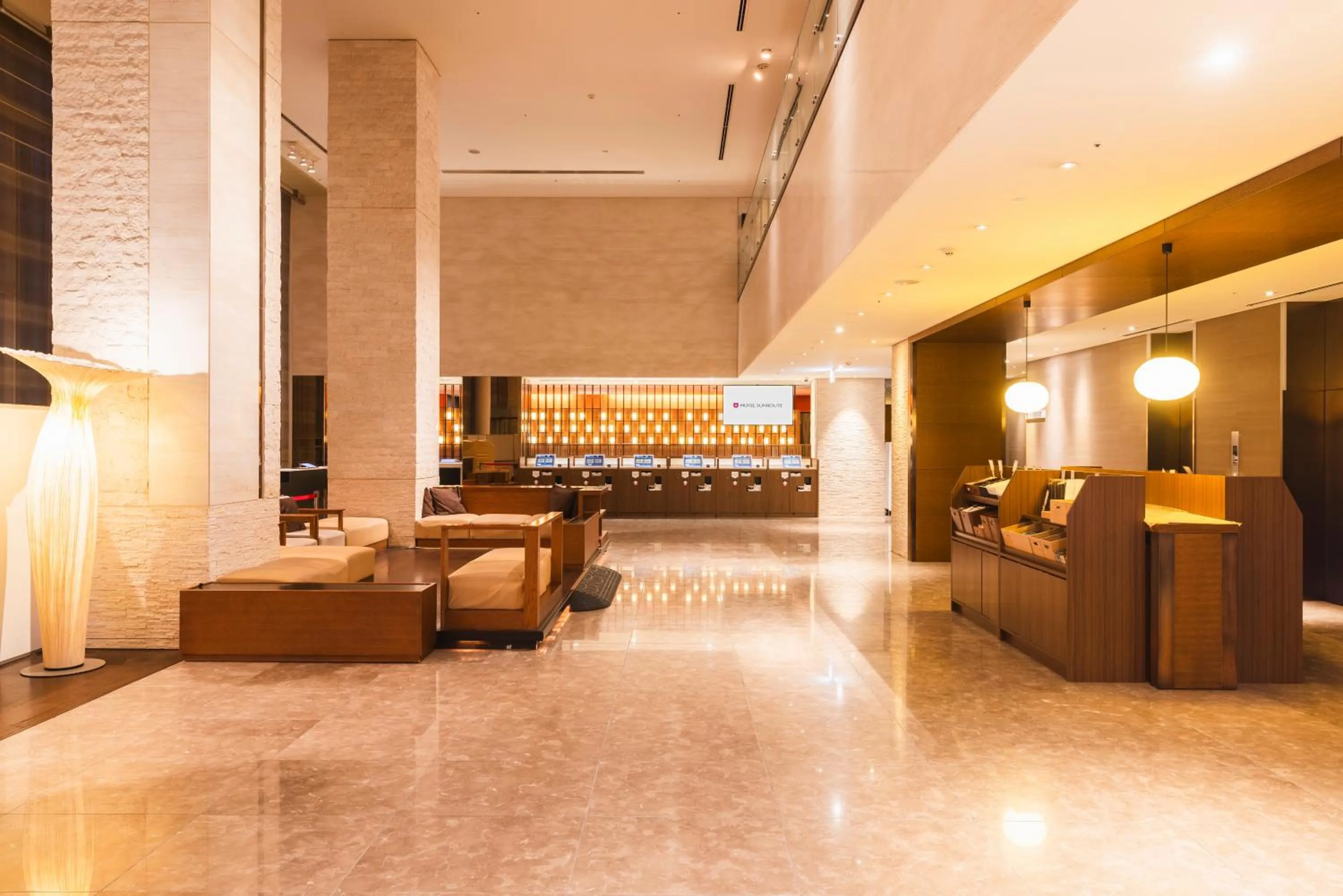 Lobby or reception in Hotel Sunroute Plaza Shinjuku